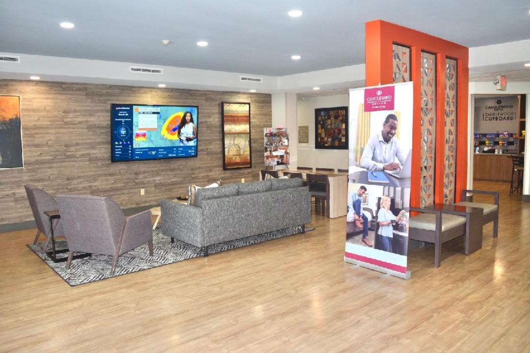 Candlewood Suites Houston I-10 East by IHG photo 2