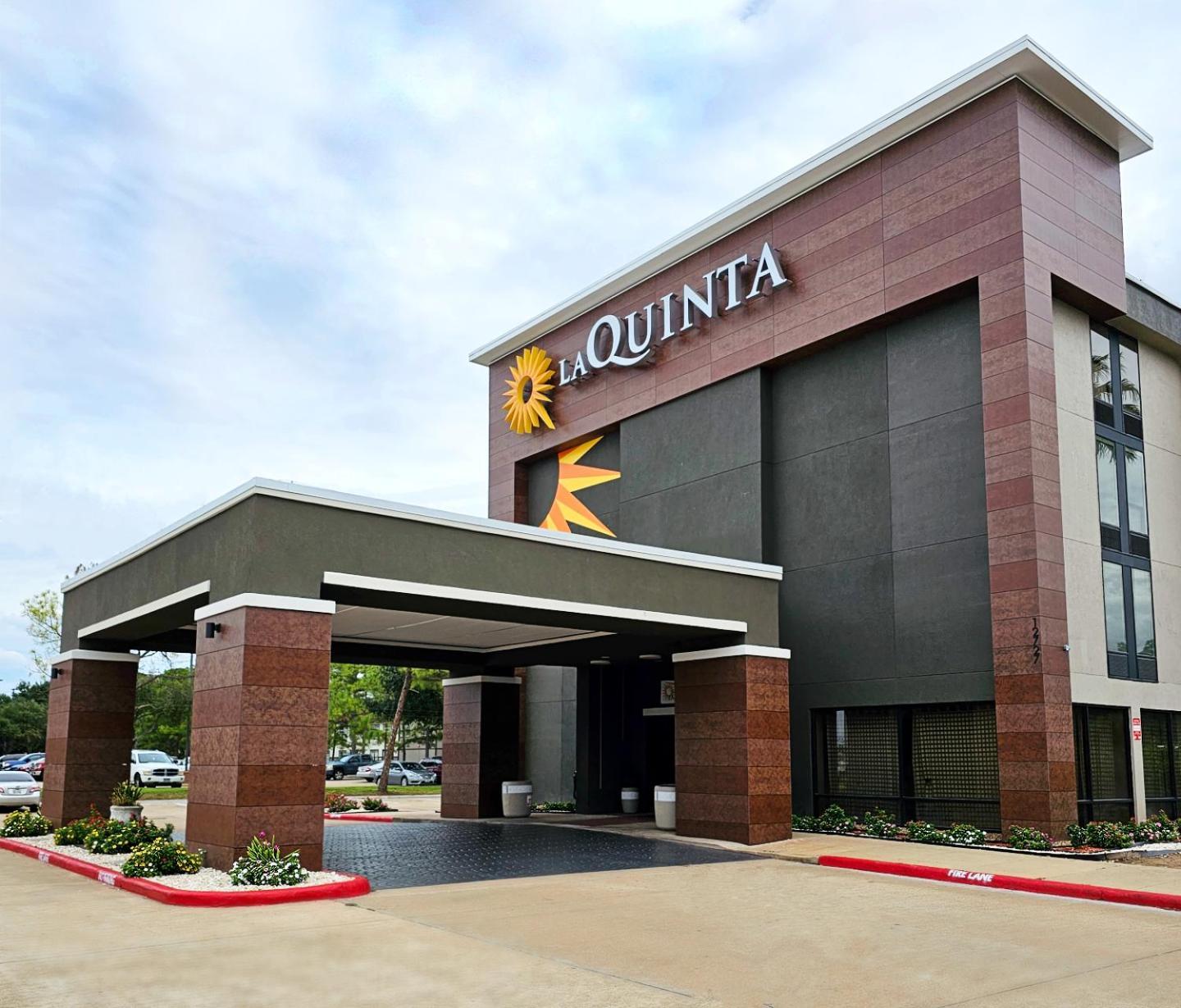 La Quinta by Wyndham Houston Stafford Sugarland photo 2