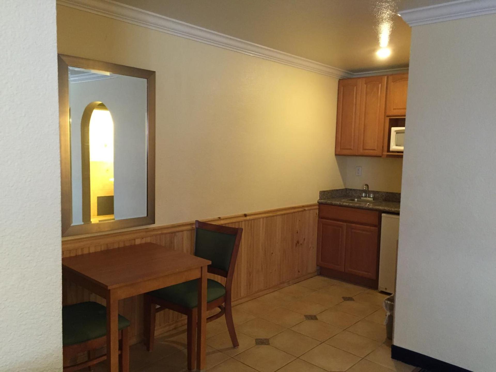 Surf Motel photo 12