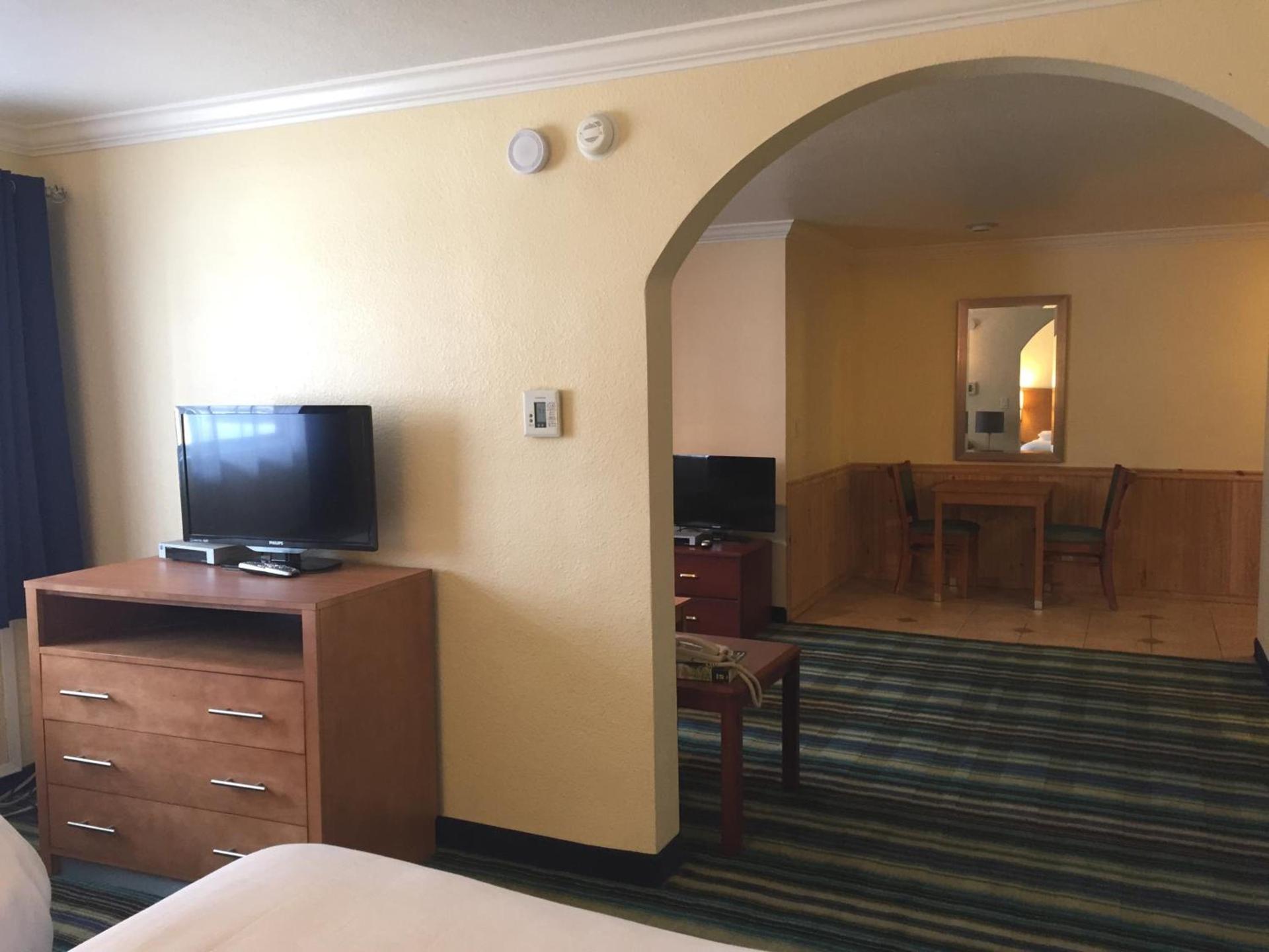 Surf Motel photo 16