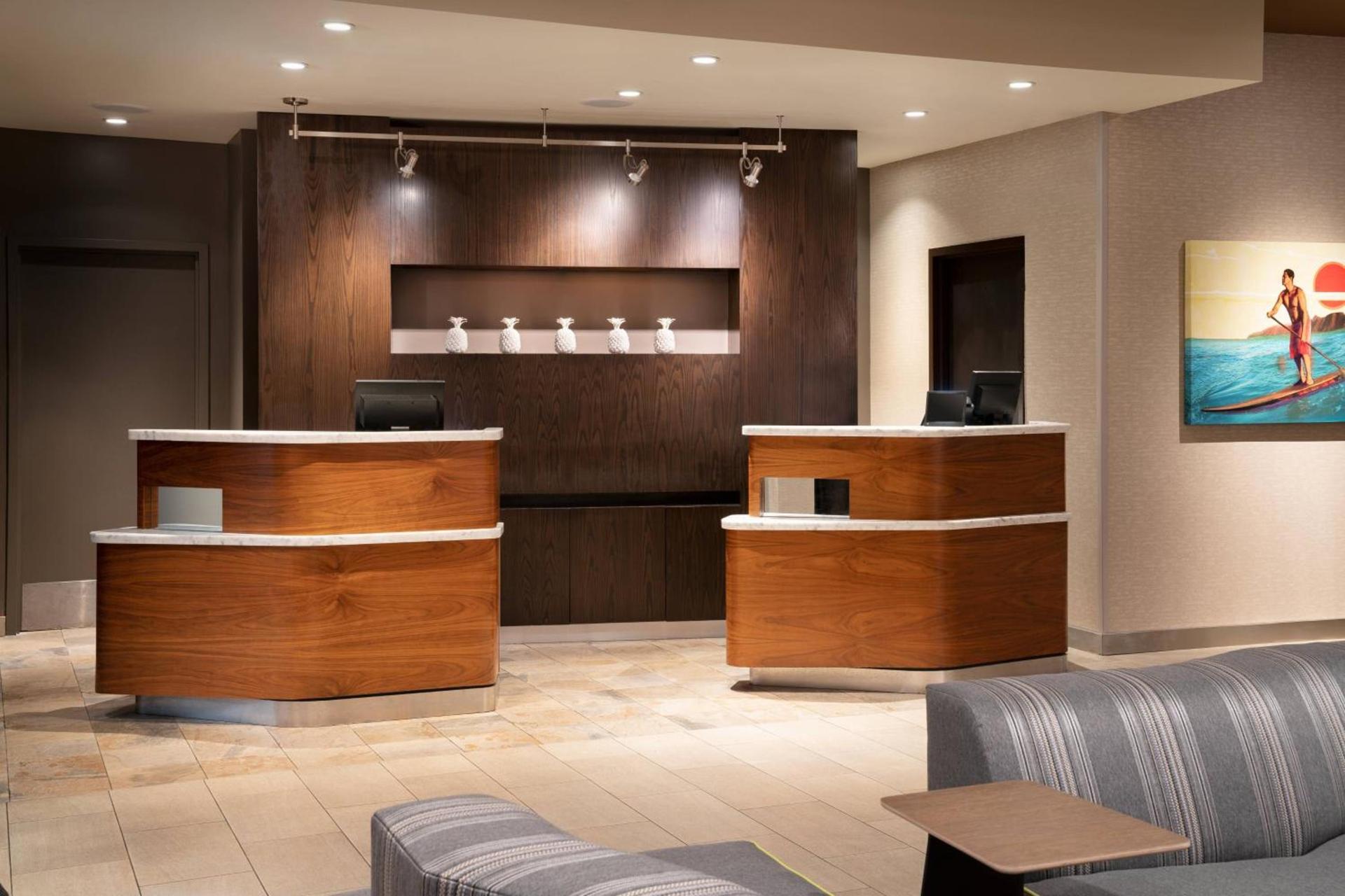 Courtyard by Marriott Maui Kahului Airport photo 2