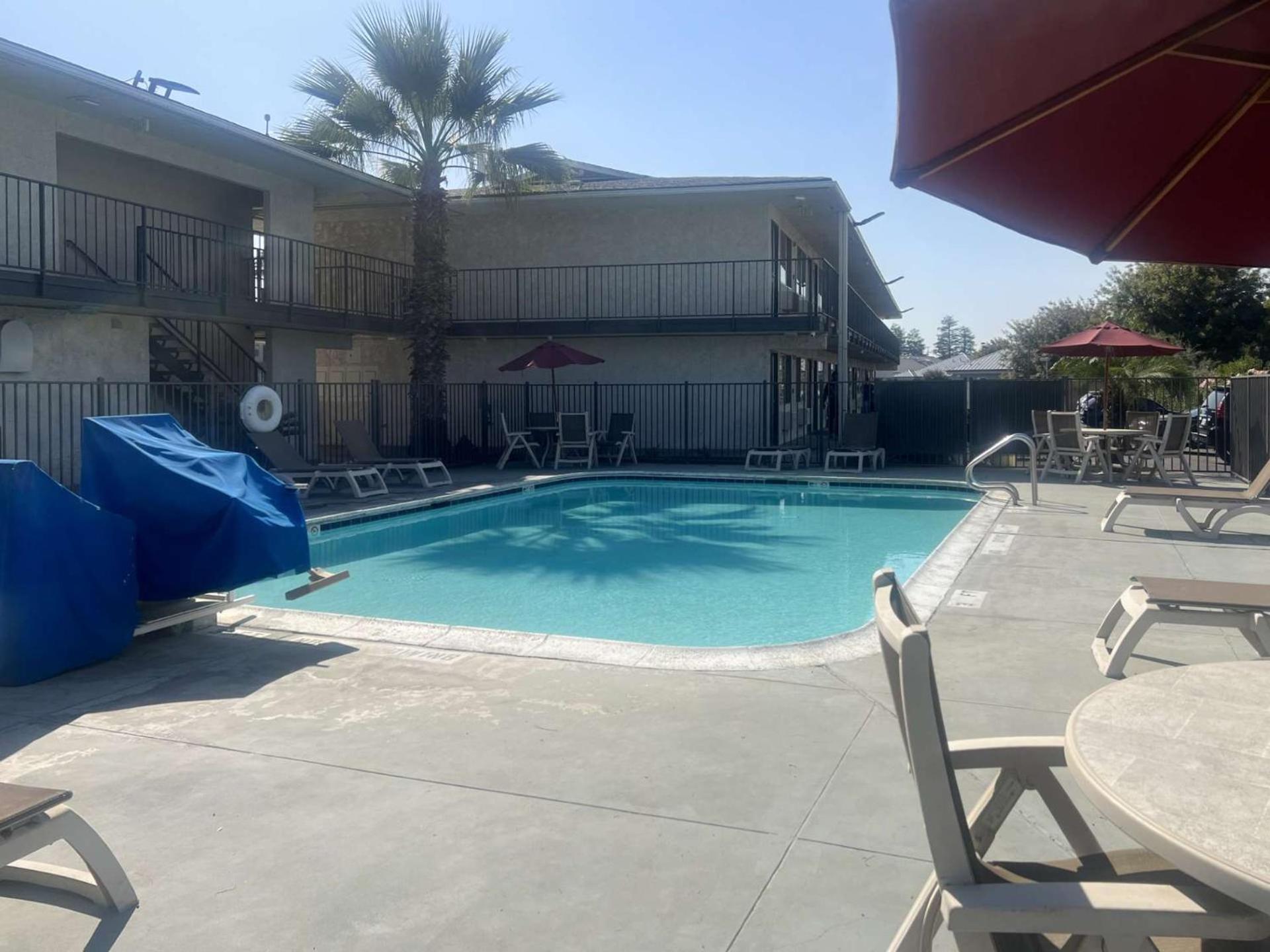 Motel 6-Tulare, CA photo 5