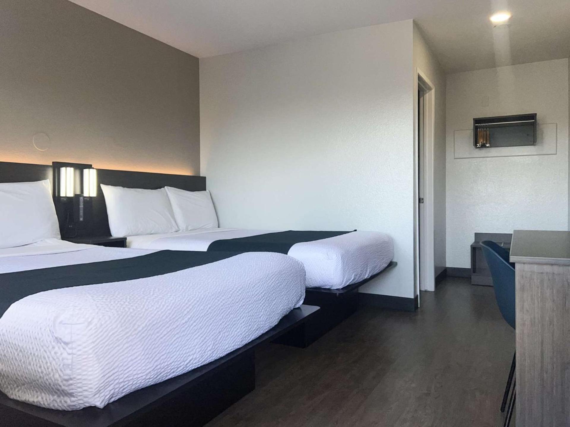 Motel 6-Tulare, CA photo 7