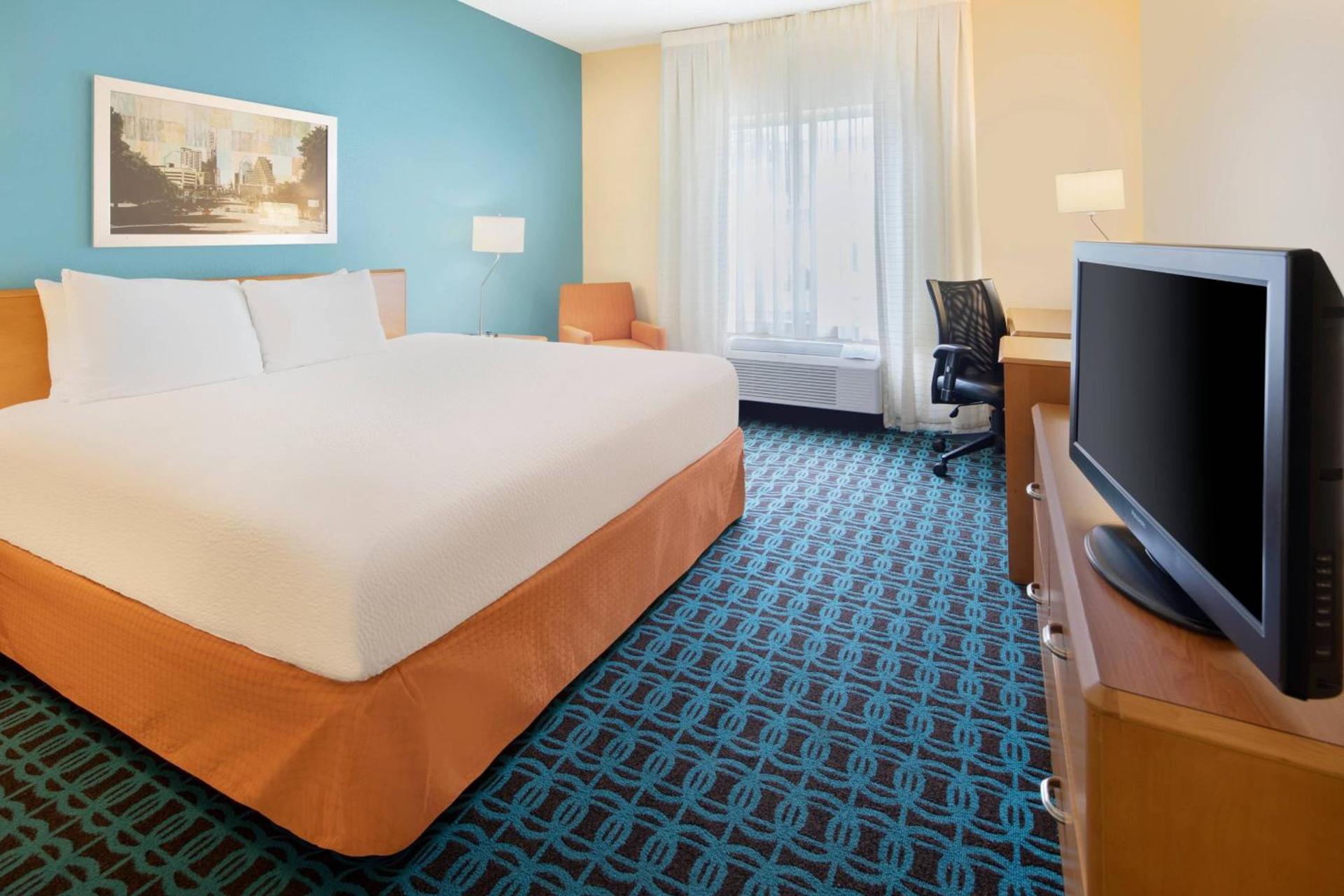 Fairfield Inn & Suites Austin University Area photo 8
