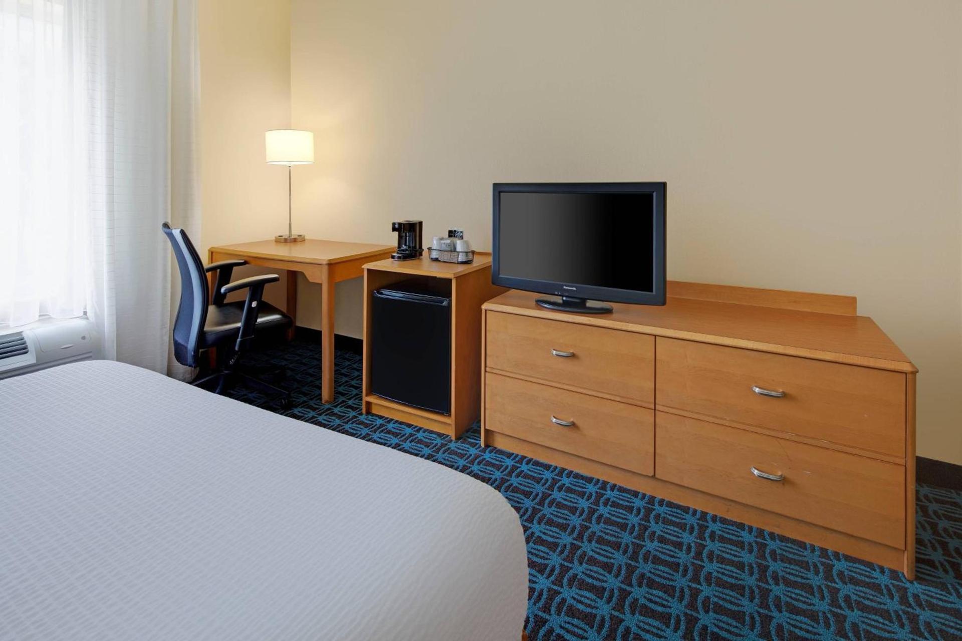 Fairfield Inn & Suites Austin University Area photo 9