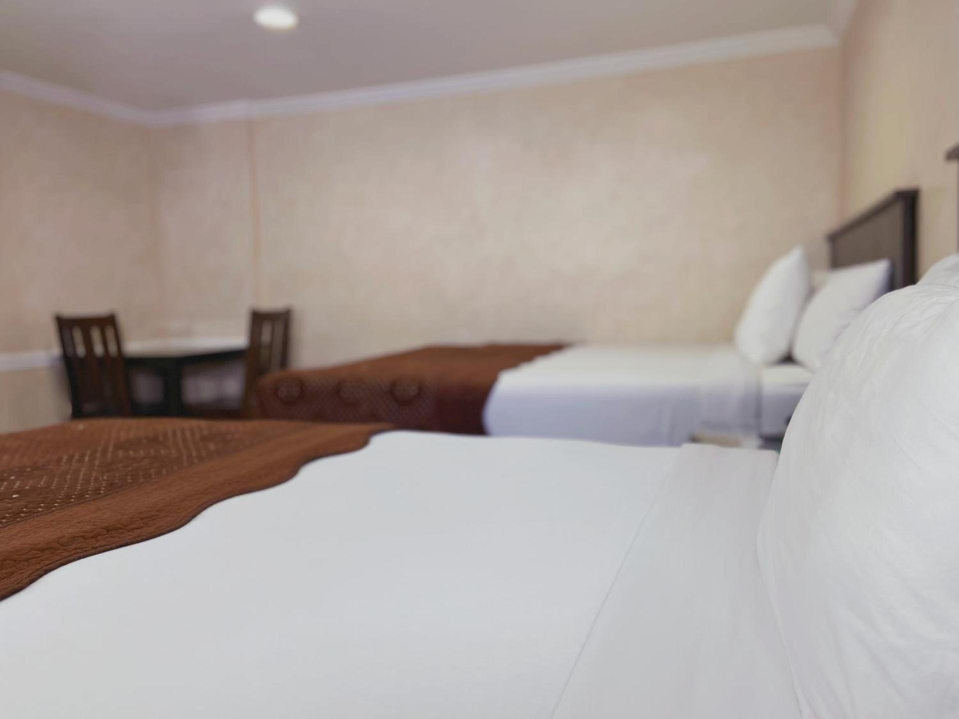 Nite Inn at Universal City - Walking Distance to Universal Studios Hollywood photo 50