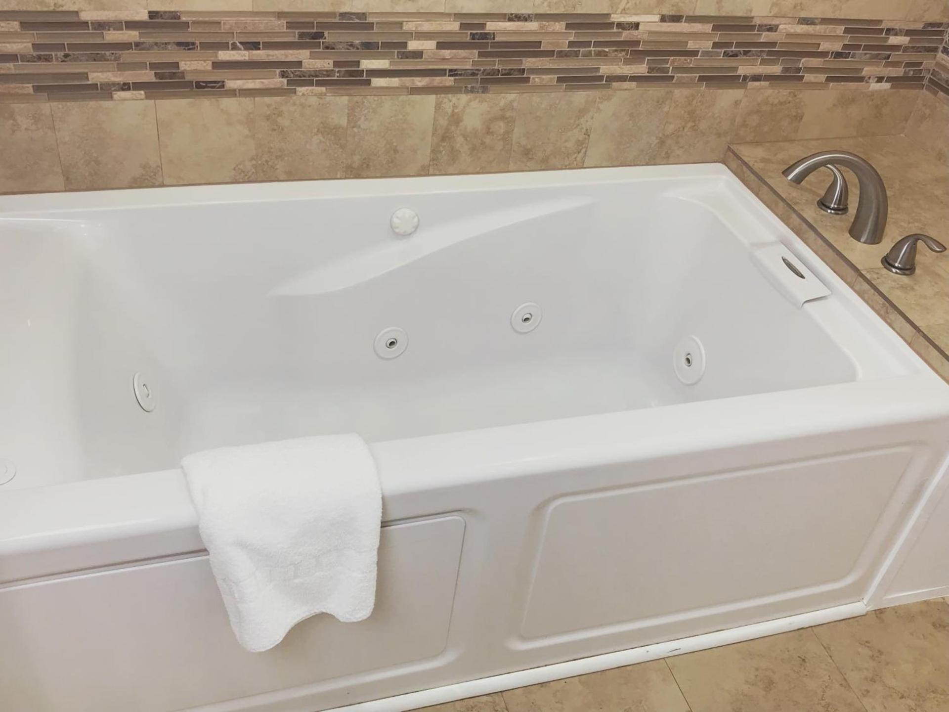 Nite Inn at Universal City - Walking Distance to Universal Studios Hollywood photo 62
