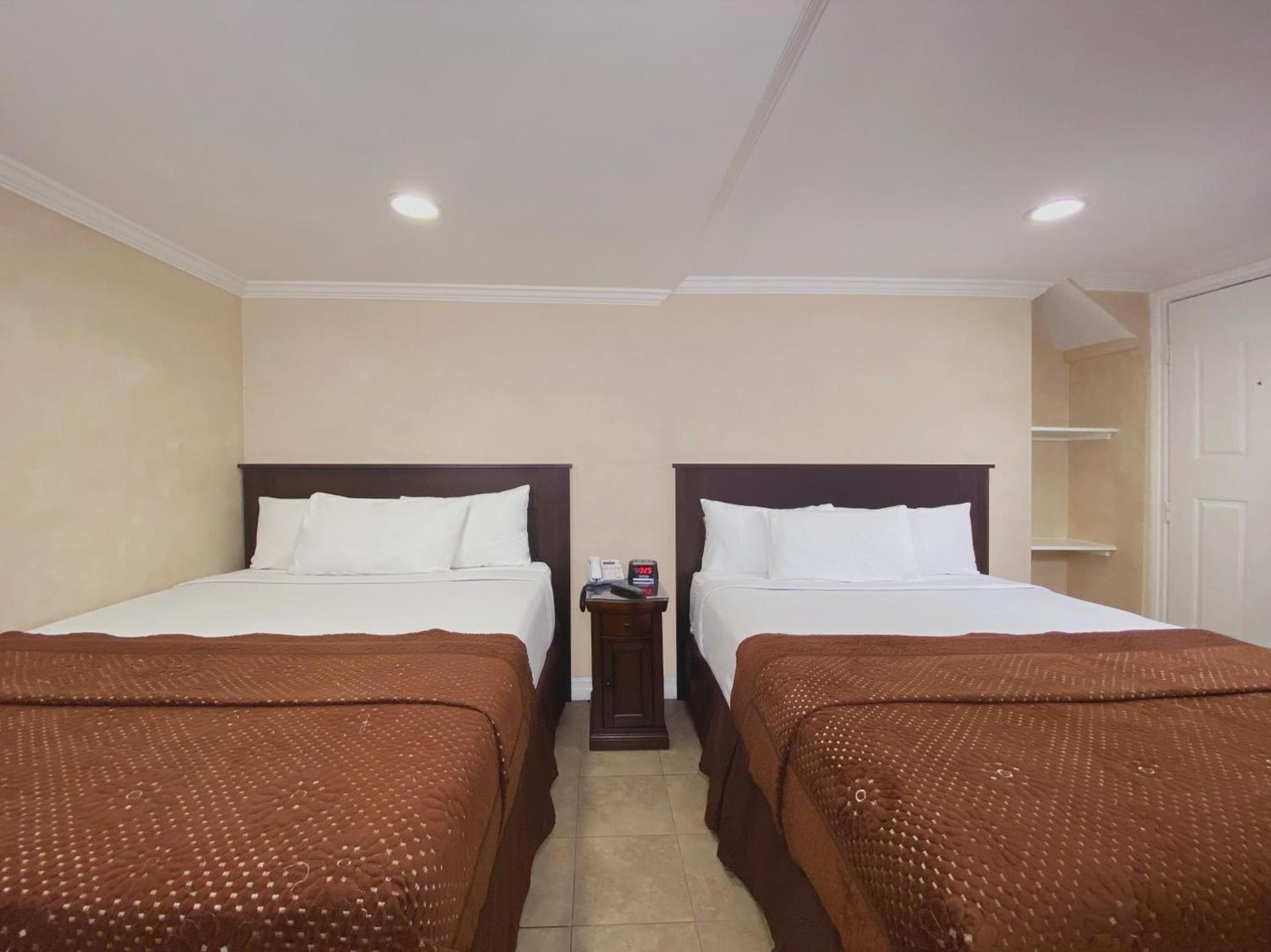 Nite Inn at Universal City - Walking Distance to Universal Studios Hollywood photo 64