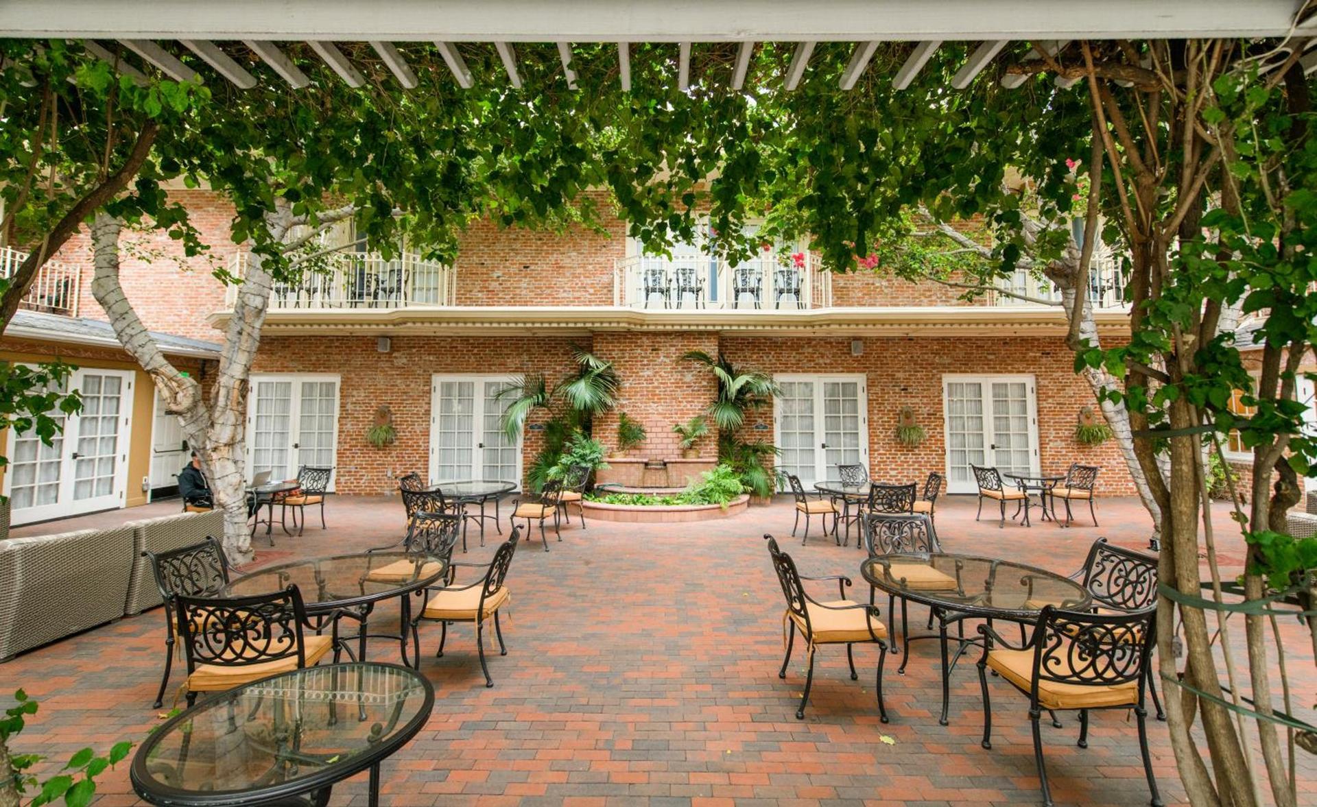 Horton Grand Hotel photo 9