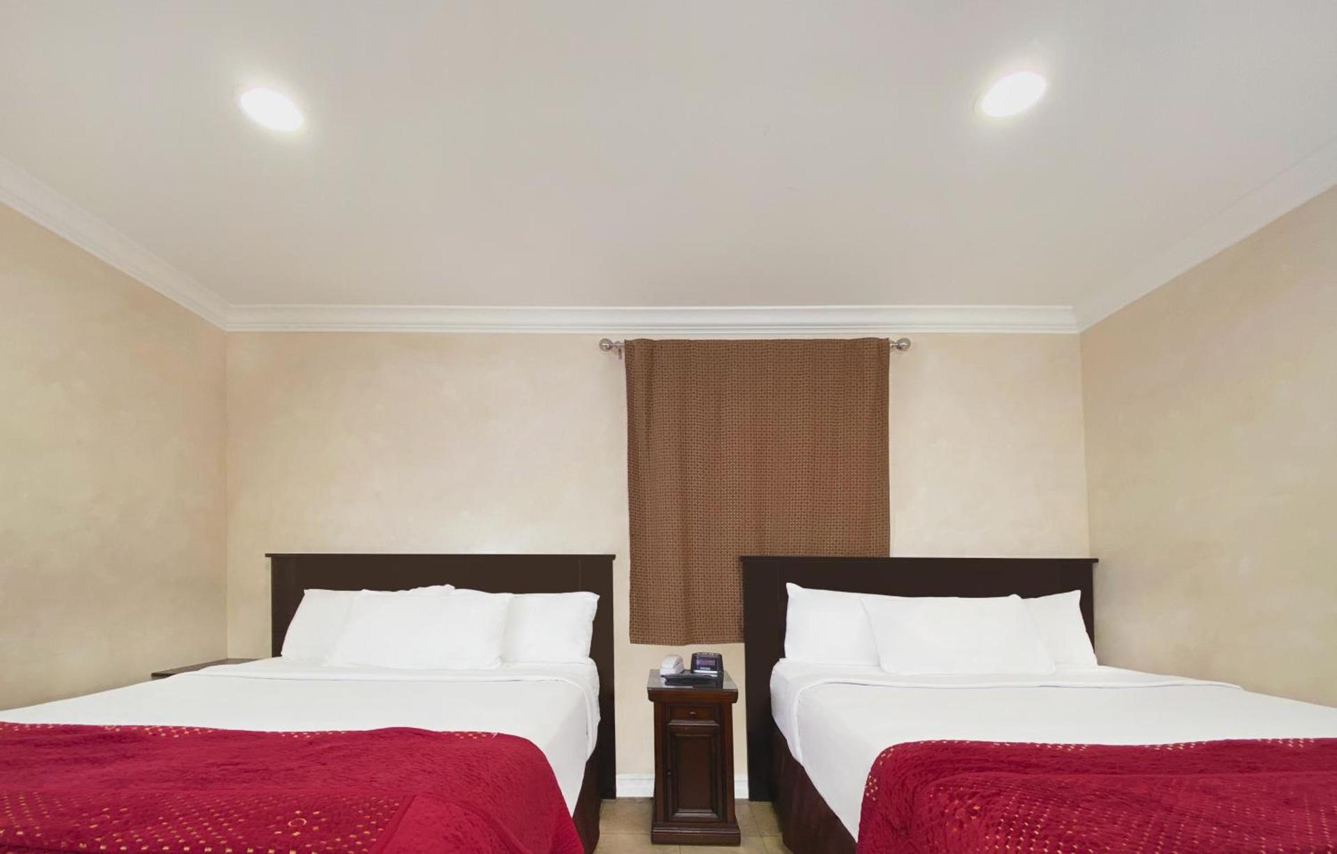 Nite Inn at Universal City - Walking Distance to Universal Studios Hollywood photo 69