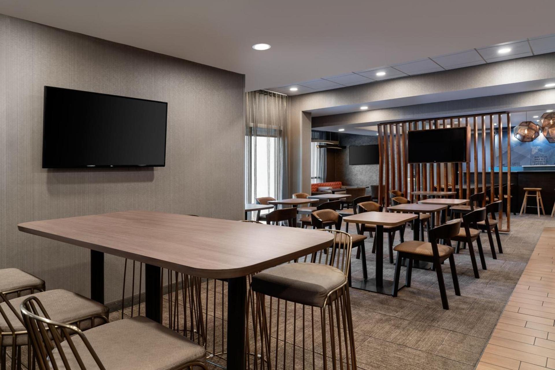 SpringHill Suites West Mifflin photo 17