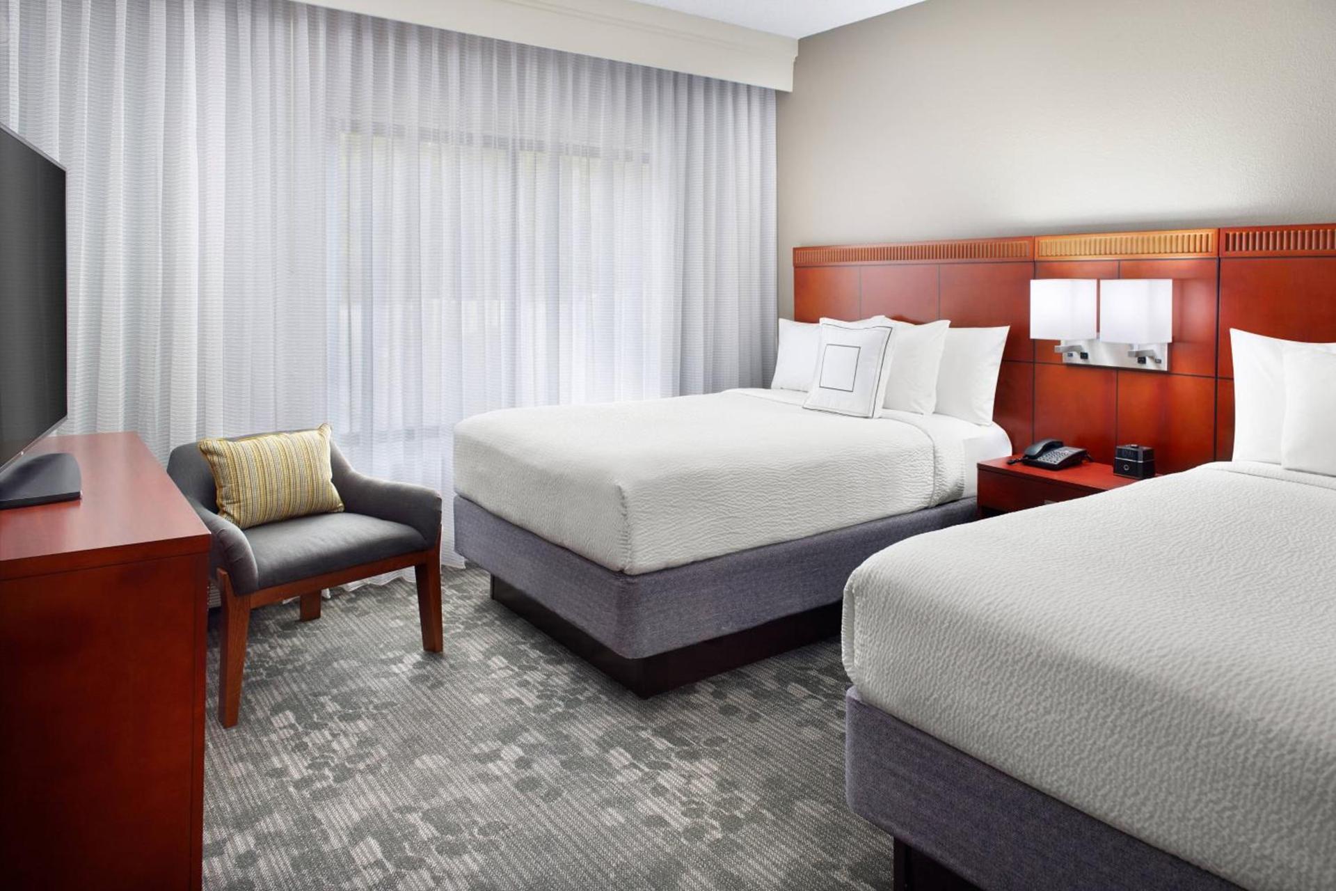 Courtyard by Marriott Perimeter Center photo 16