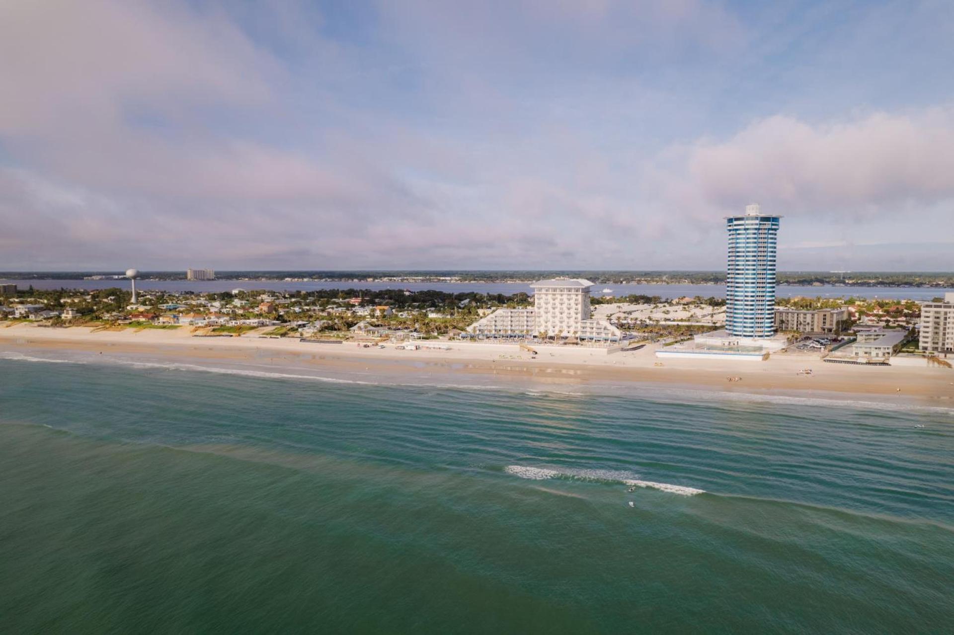 The Shores Resort & Spa photo 54