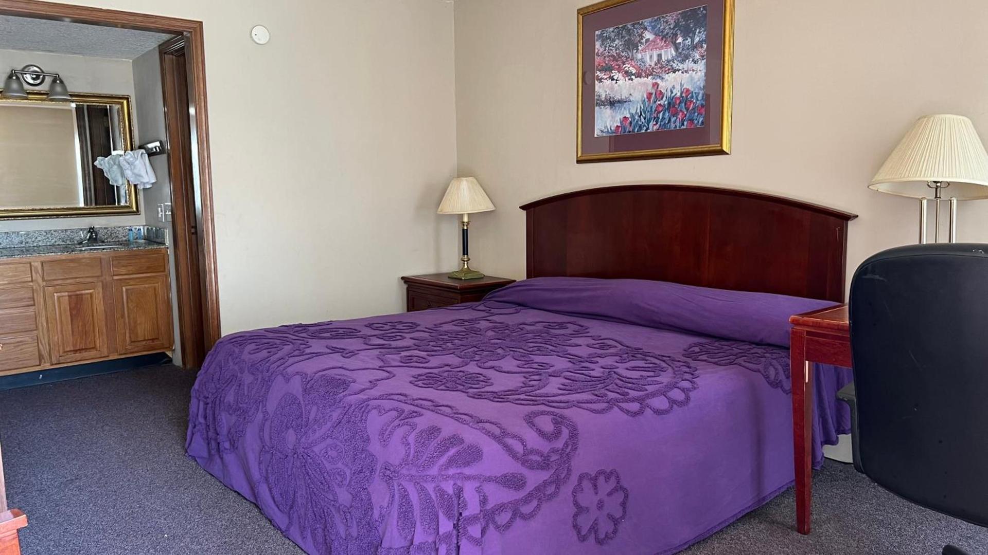 Victorian Inn photo 13