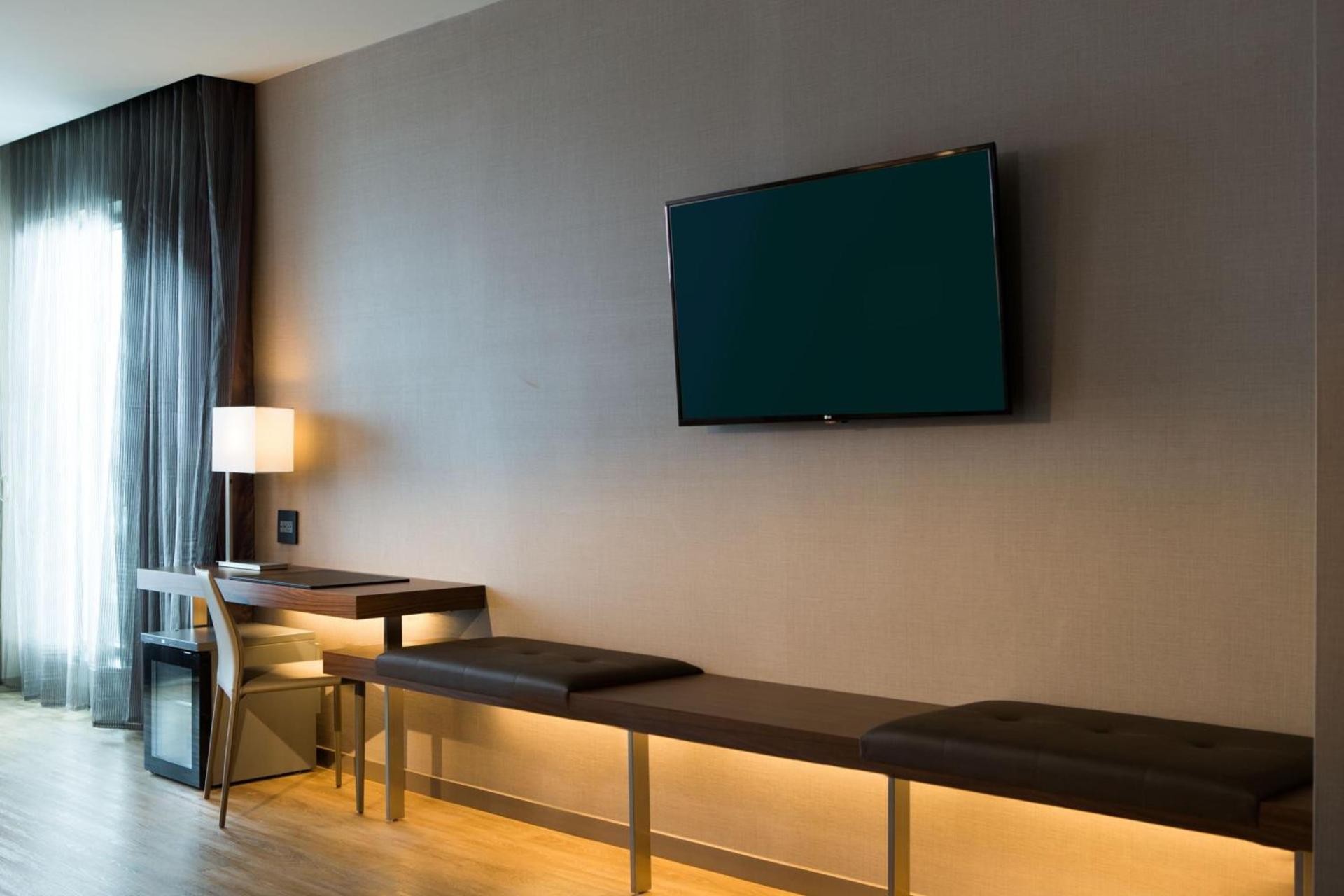 AC Hotel Cincinnati at Liberty Center photo 26