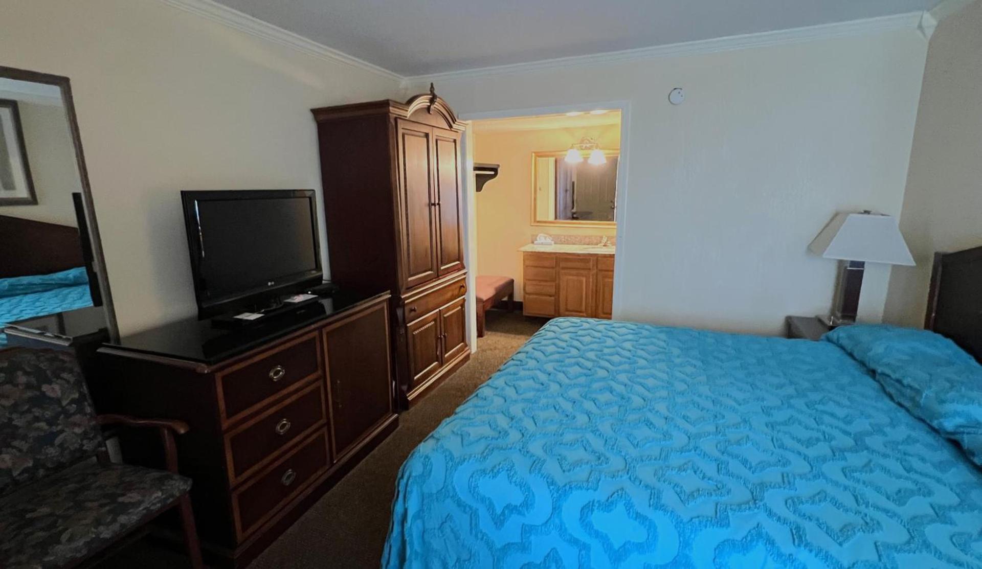 Victorian Inn photo 12