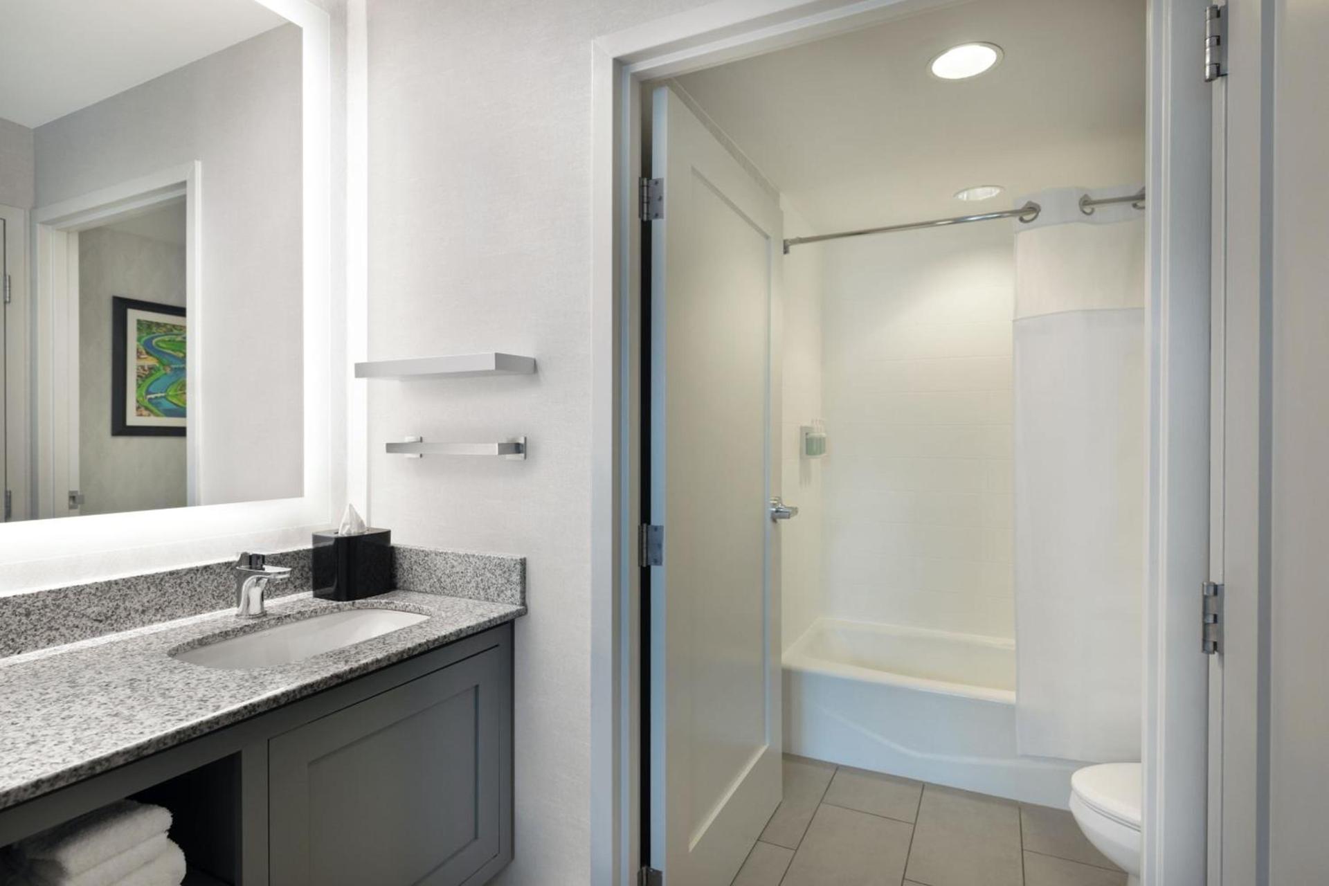 Residence Inn by Marriott Boston Back Bay/Fenway photo 45