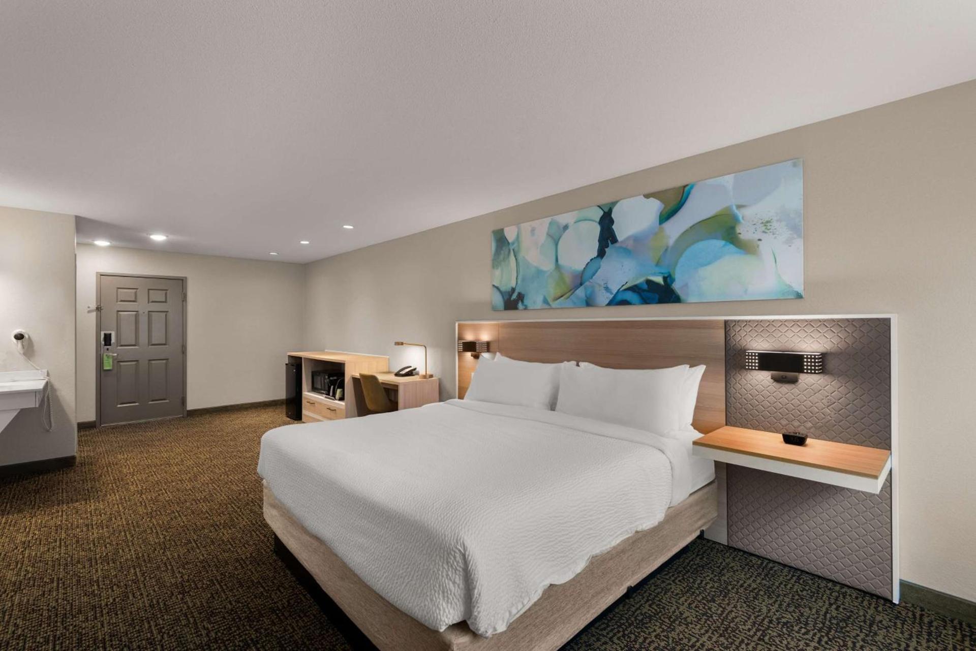 Wyndham Garden Galena Hotel & Day Spa photo 23