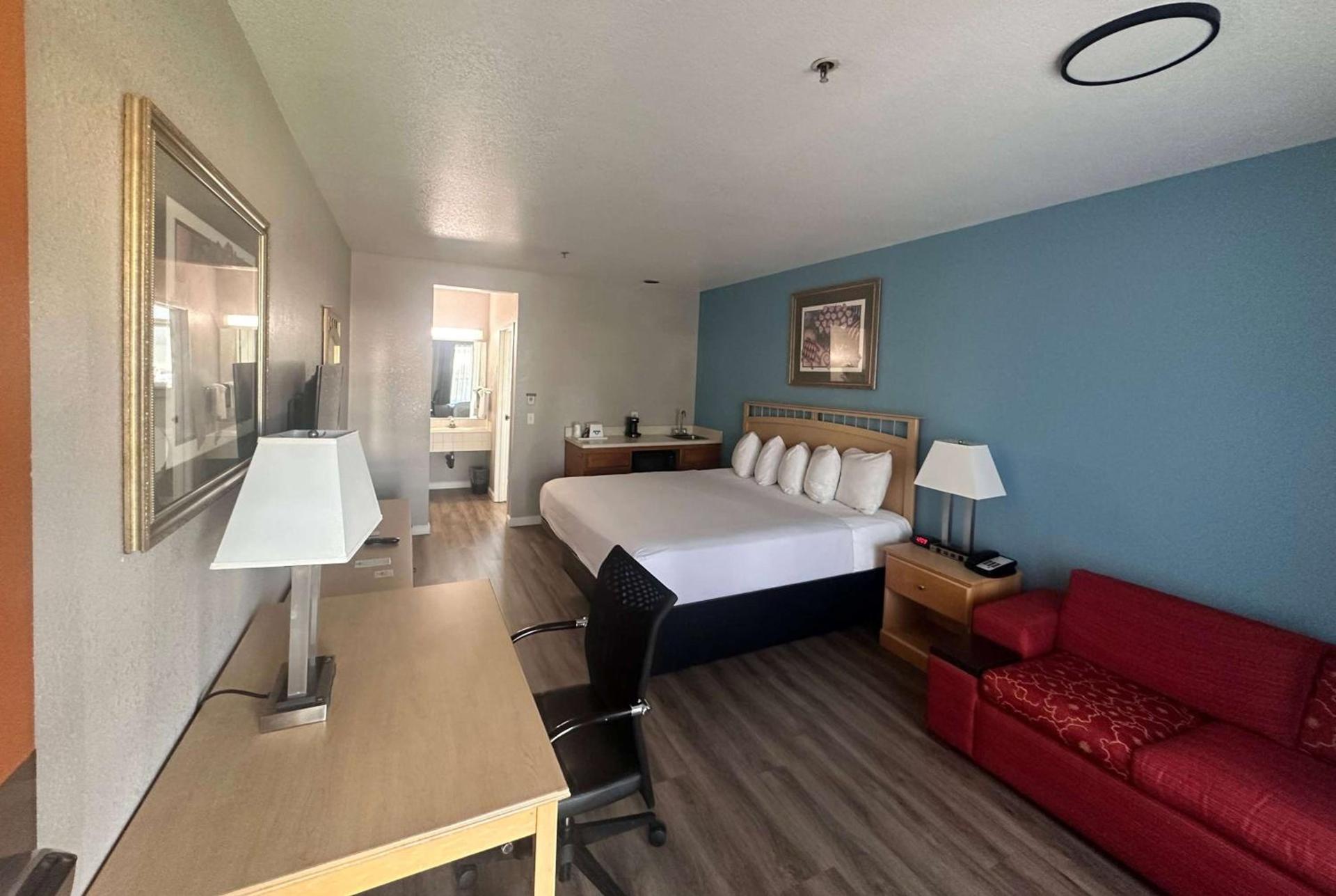 Days Inn by Wyndham Rocklin/Sacramento photo 43