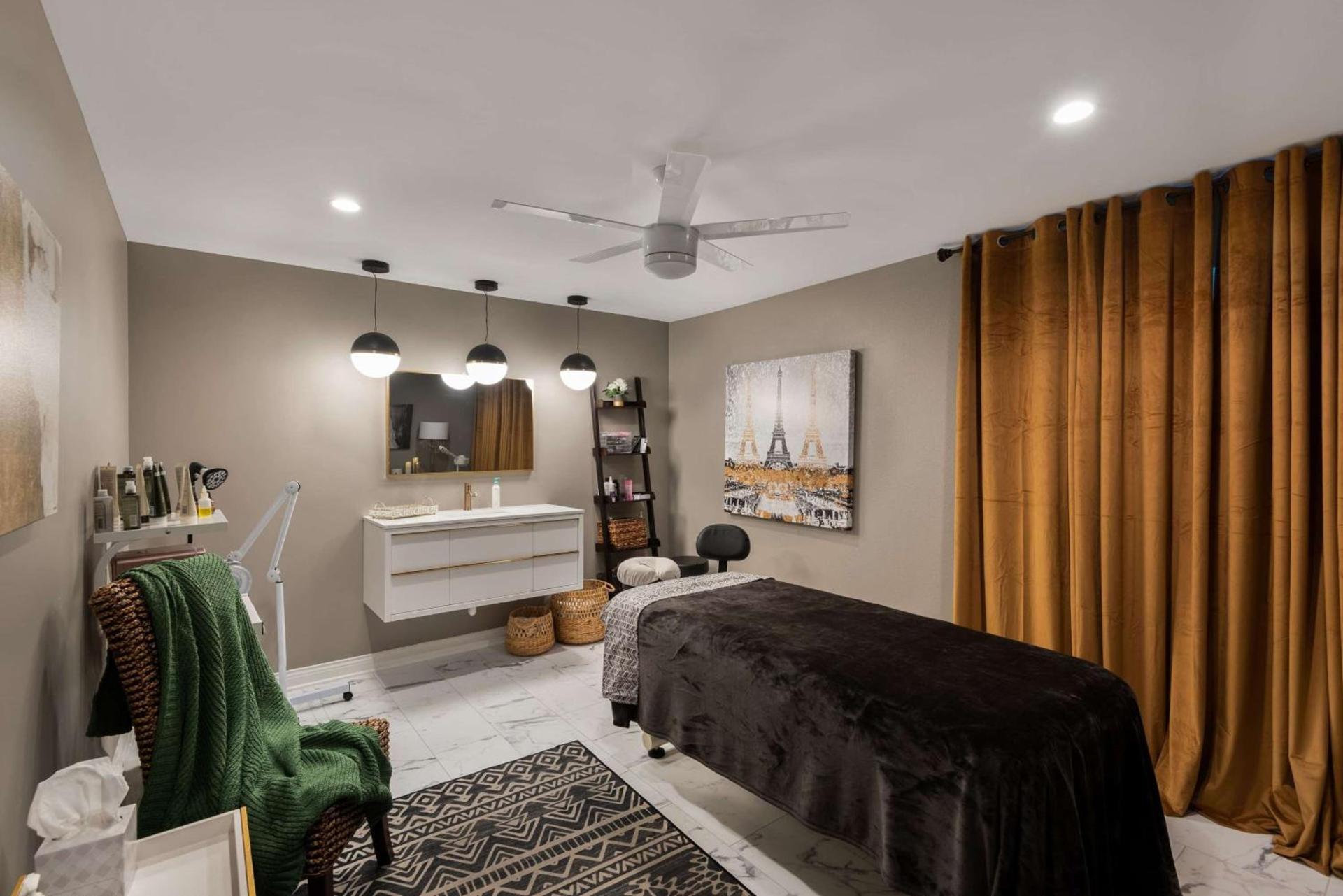 Wyndham Garden Galena Hotel & Day Spa photo 69