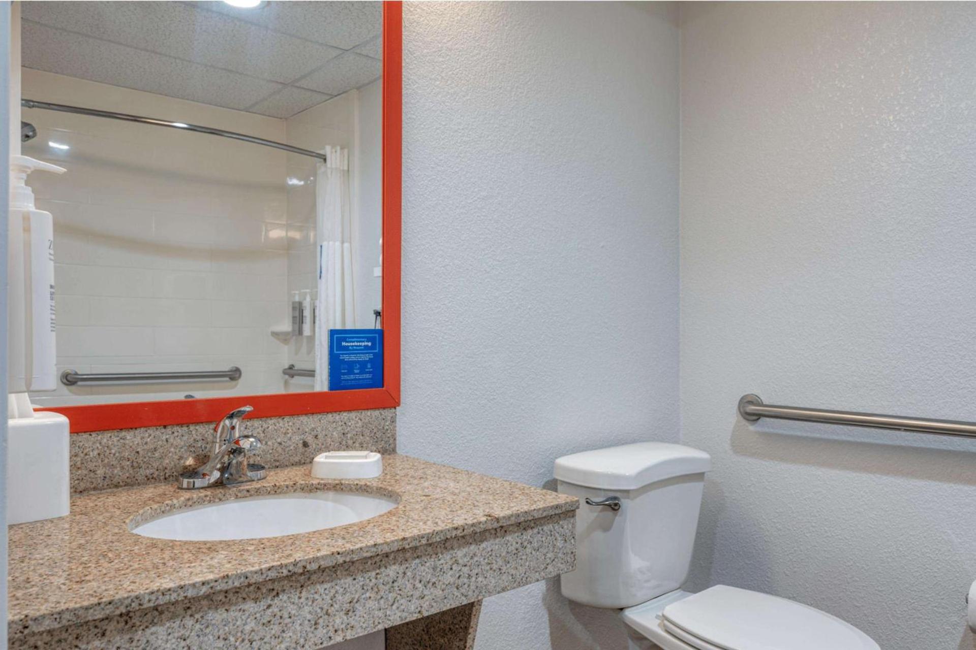 Hampton Inn by Hilton Washington Court House photo 26