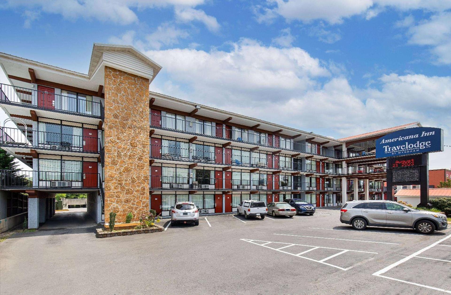 Americana Inn a Travelodge by Wyndham photo 3