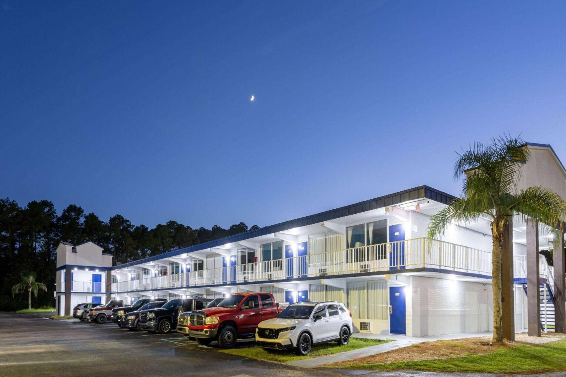 Travelodge by Wyndham Kingsland GA photo 9