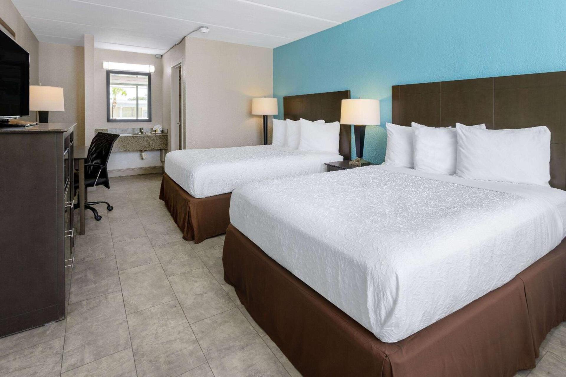 Travelodge by Wyndham Kingsland GA photo 32