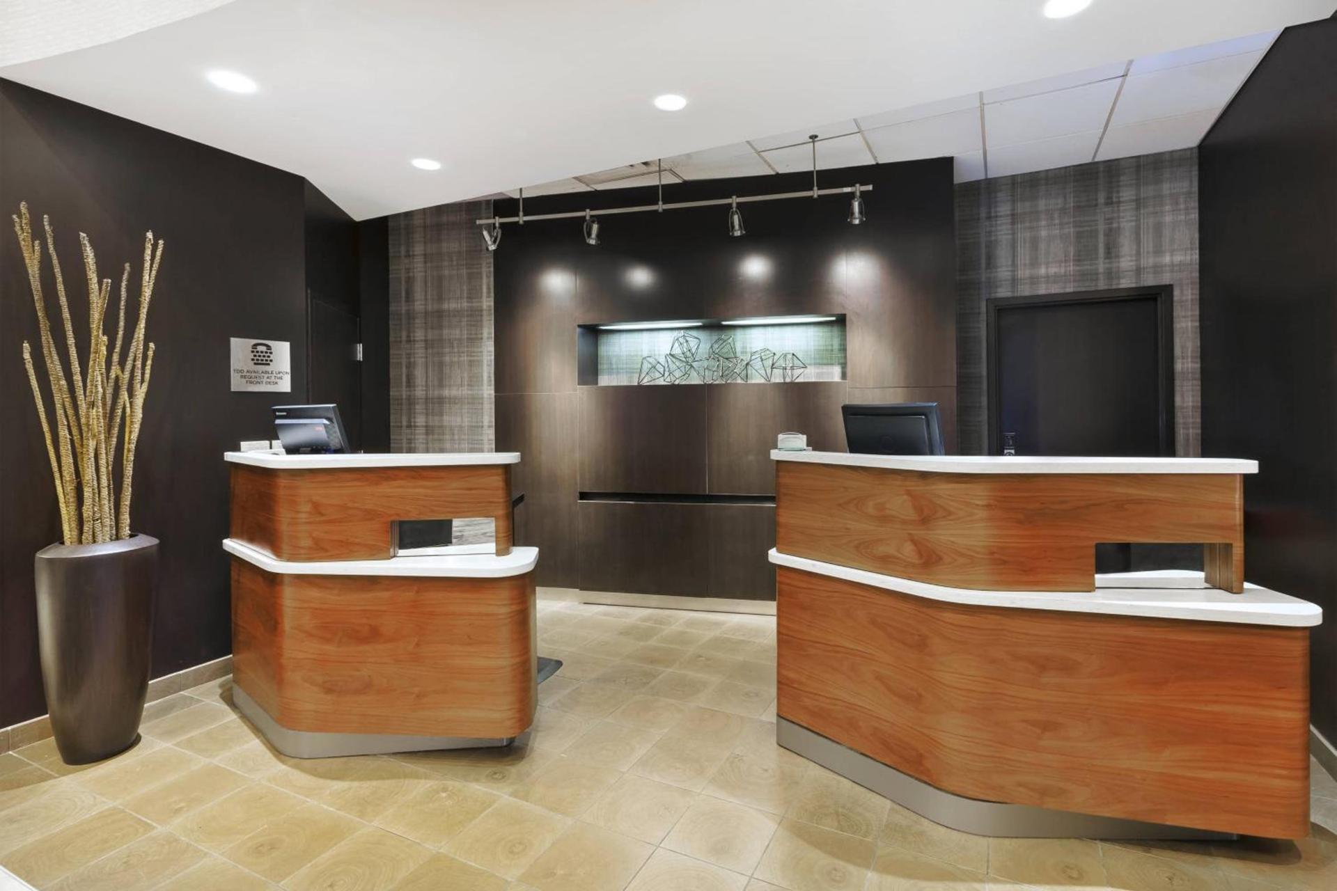 Courtyard by Marriott Secaucus Meadowlands photo 3