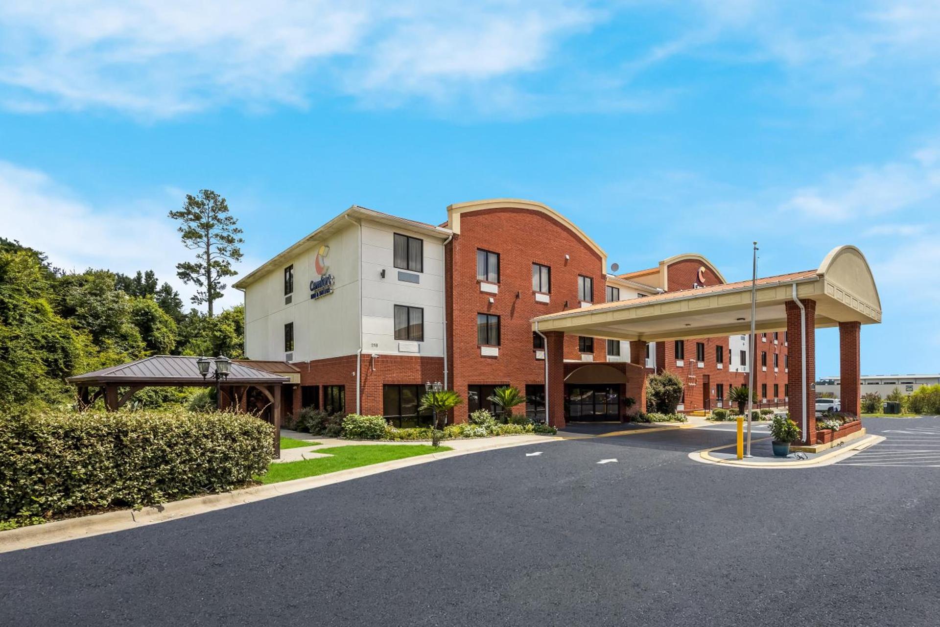 Comfort Inn & Suites Midway - Tallahassee West photo 59
