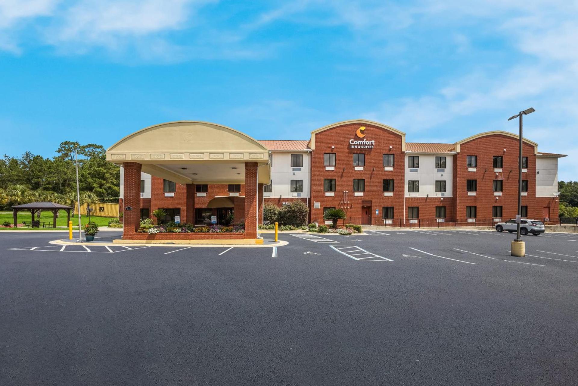 Comfort Inn & Suites Midway - Tallahassee West photo 61