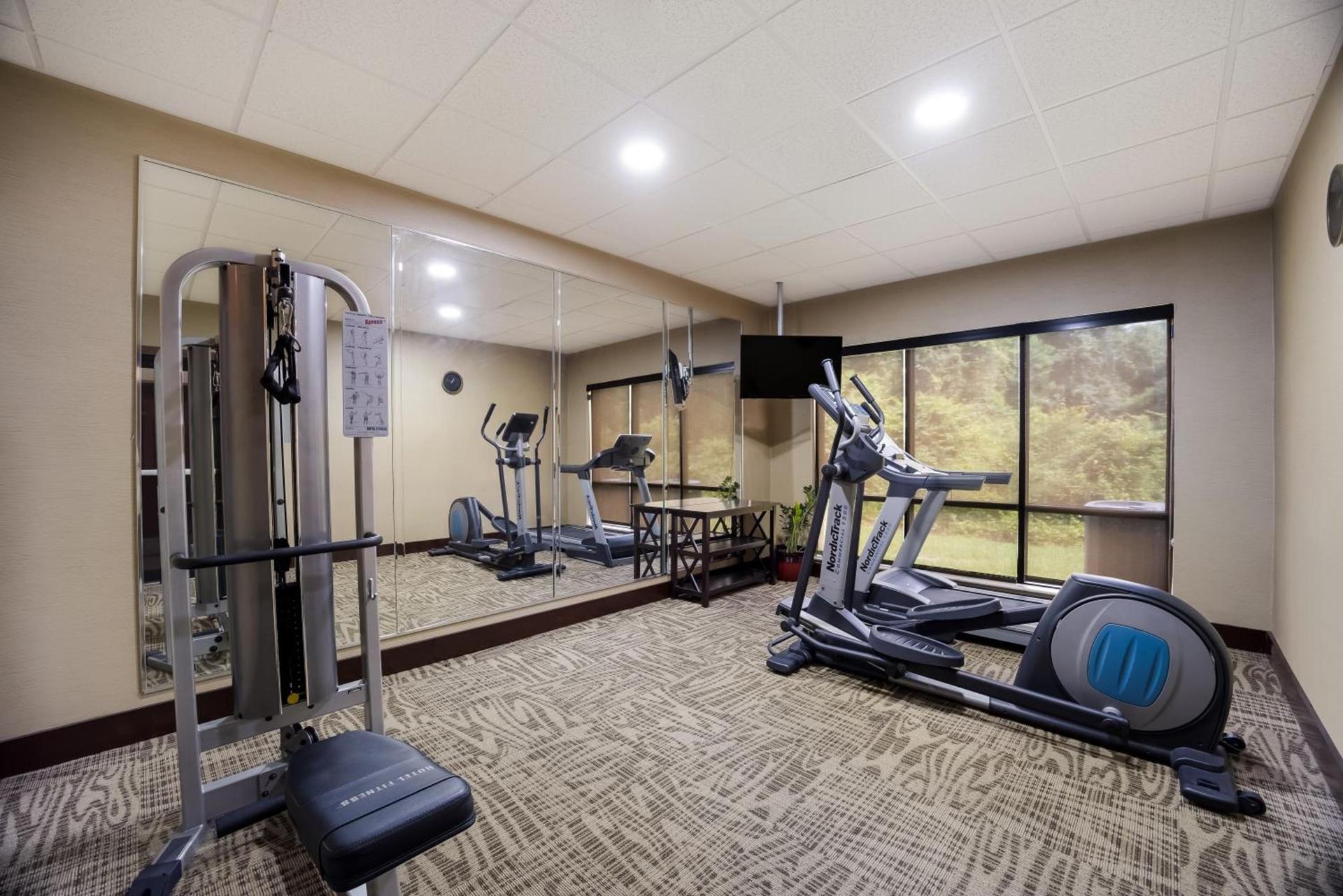 Comfort Inn & Suites Midway - Tallahassee West photo 62