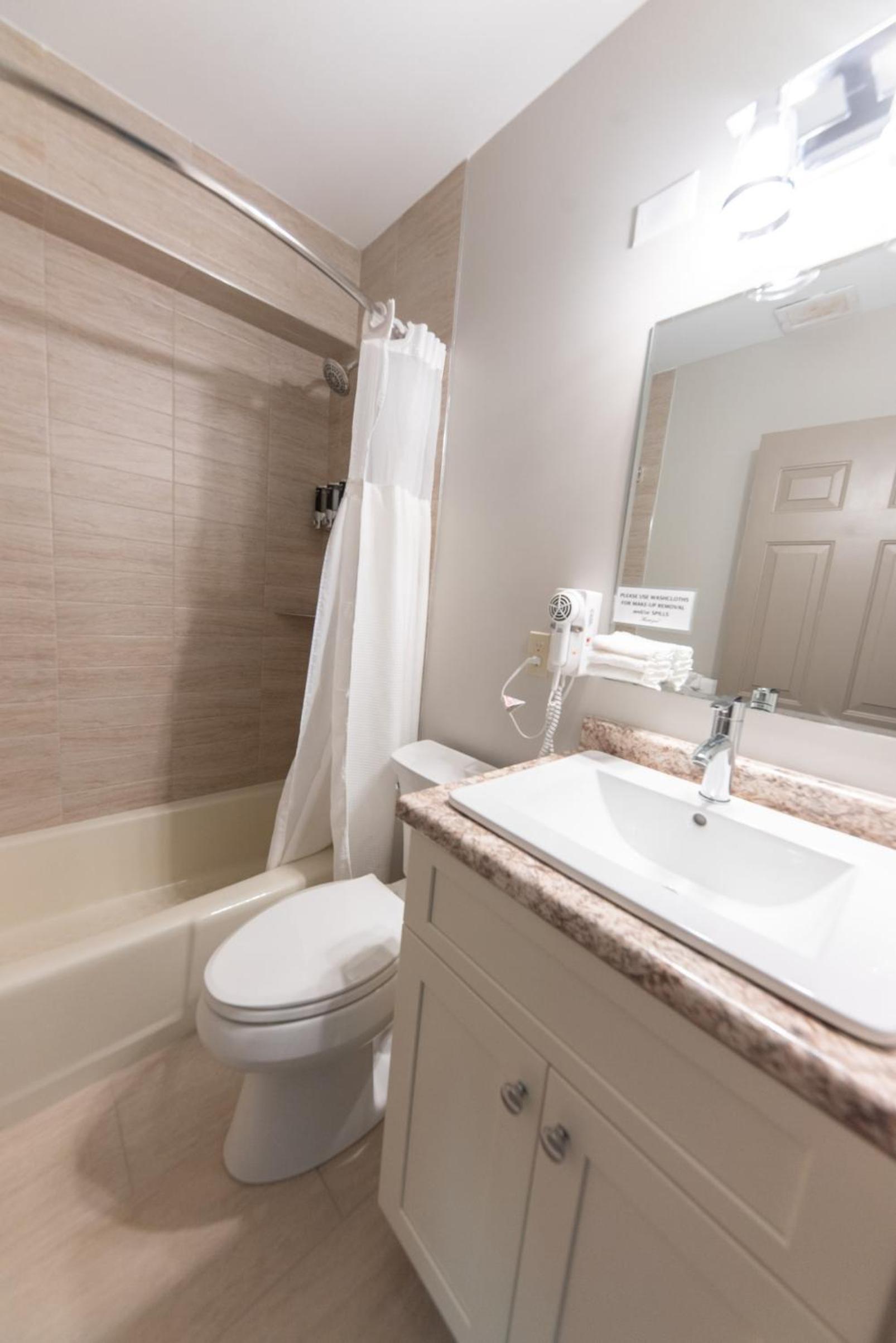 Sugarloaf Inn photo 31