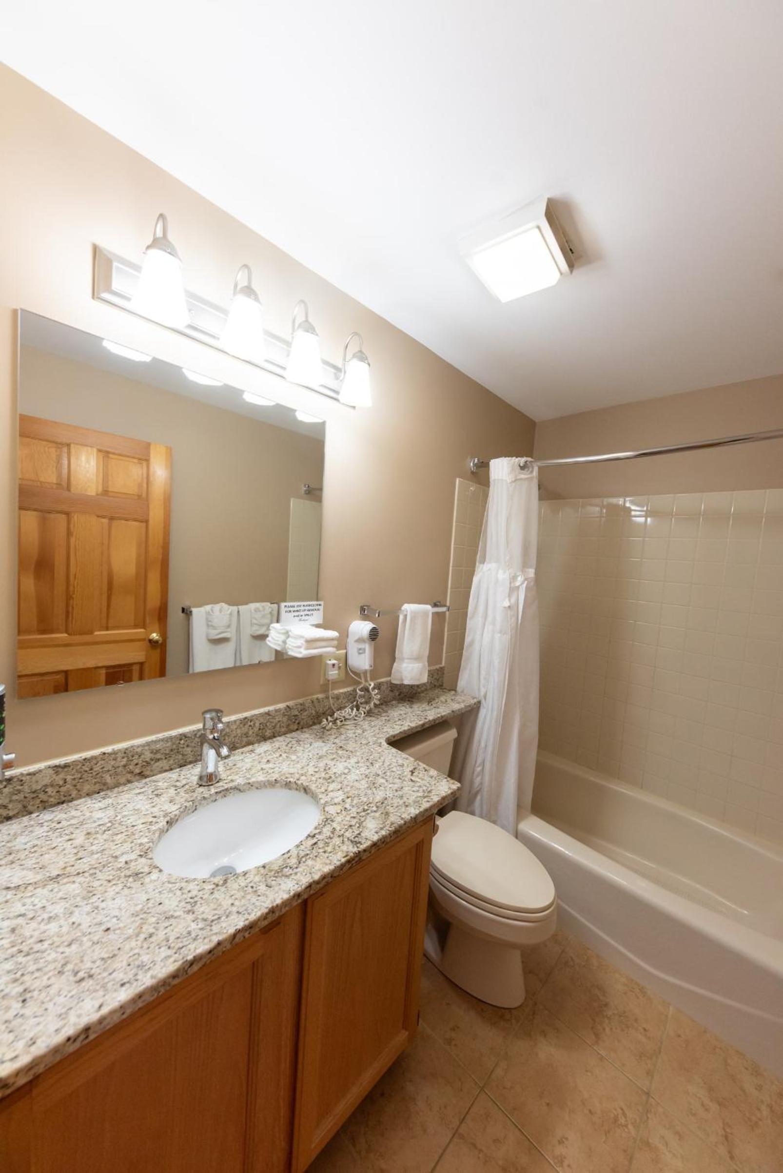 Sugarloaf Inn photo 38