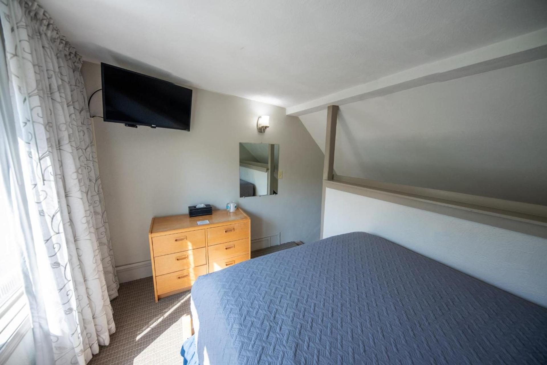 Sugarloaf Inn photo 49