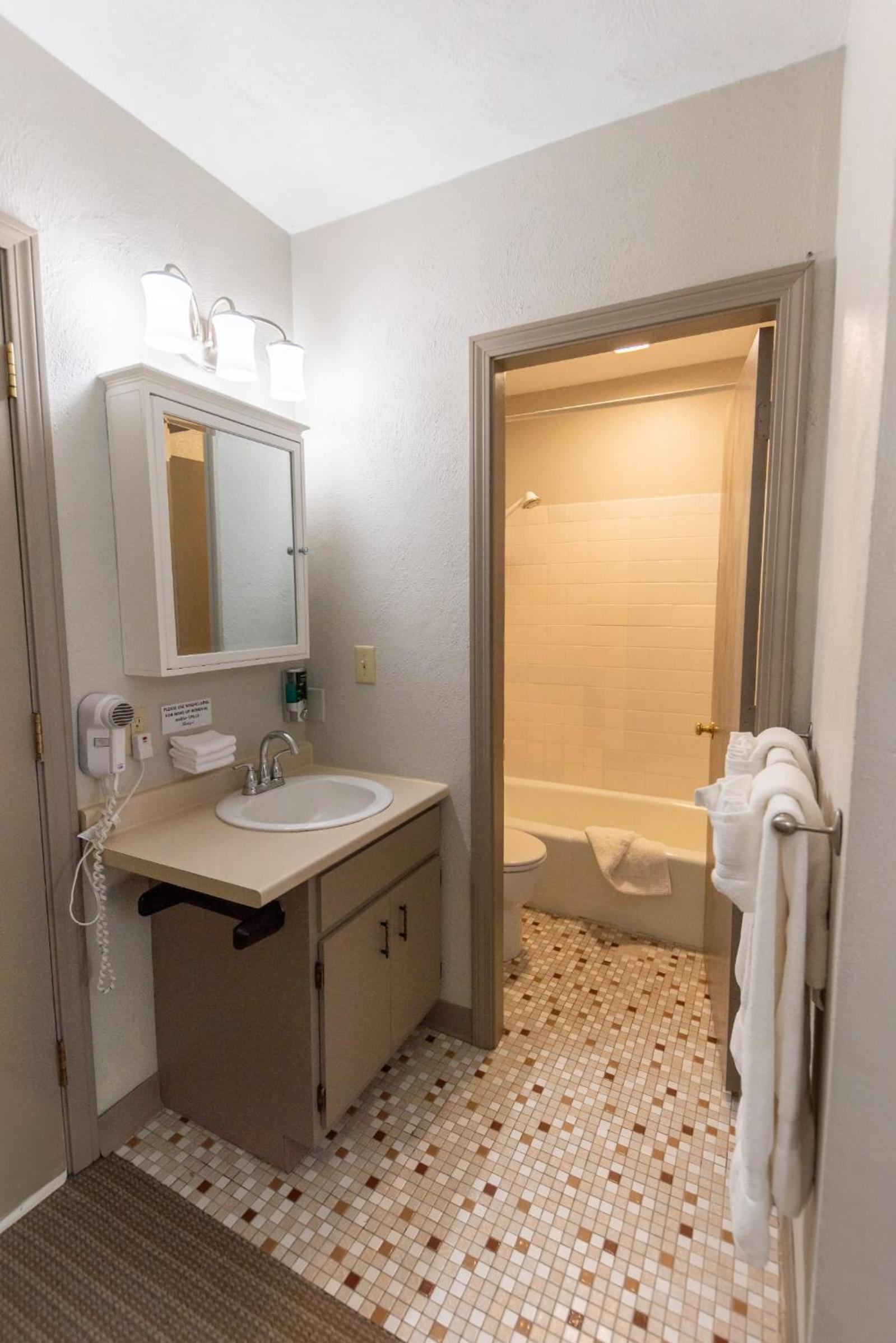 Sugarloaf Inn photo 44