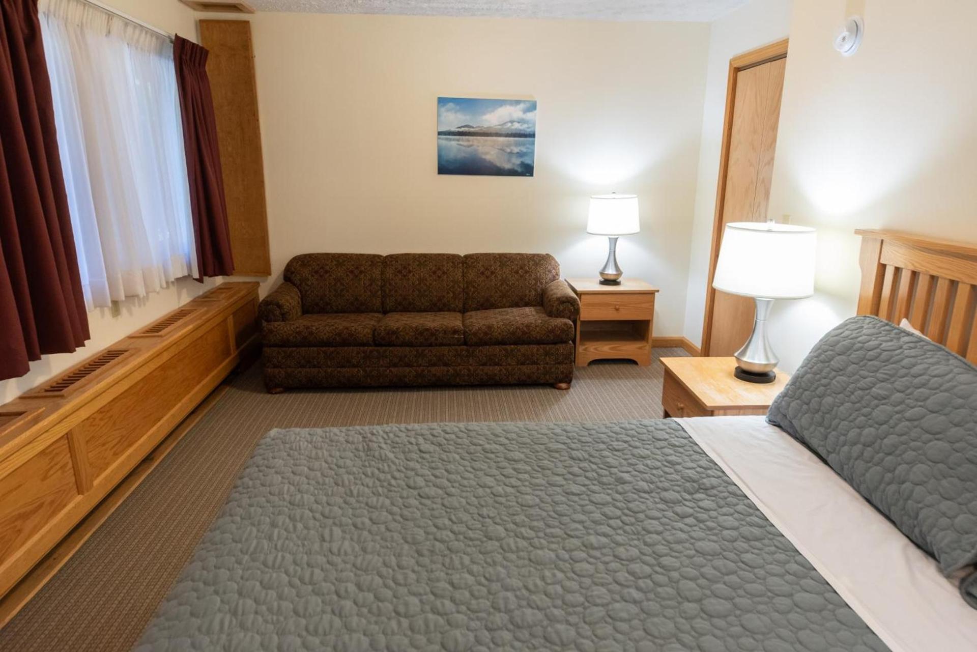 Sugarloaf Inn photo 53