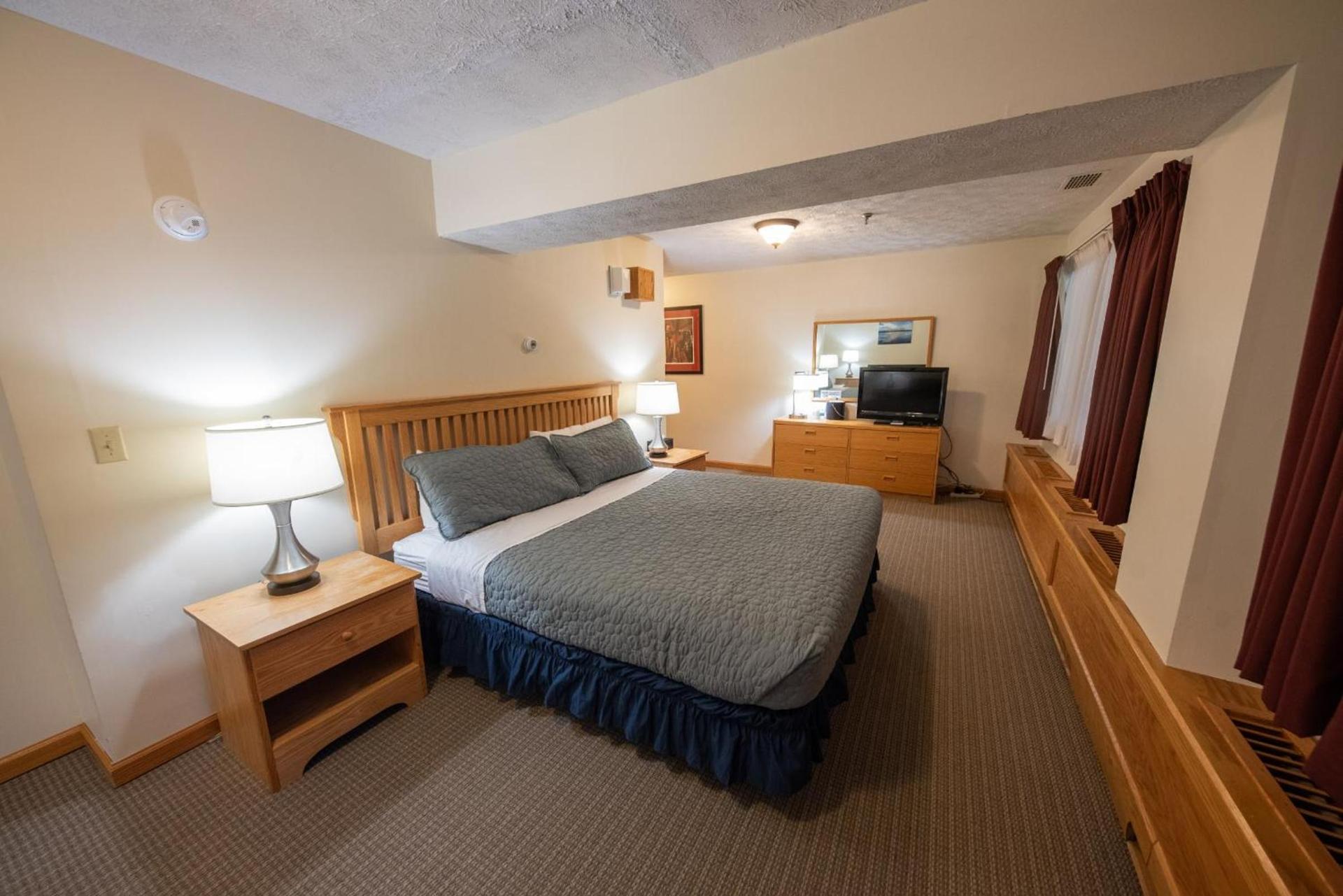 Sugarloaf Inn photo 51