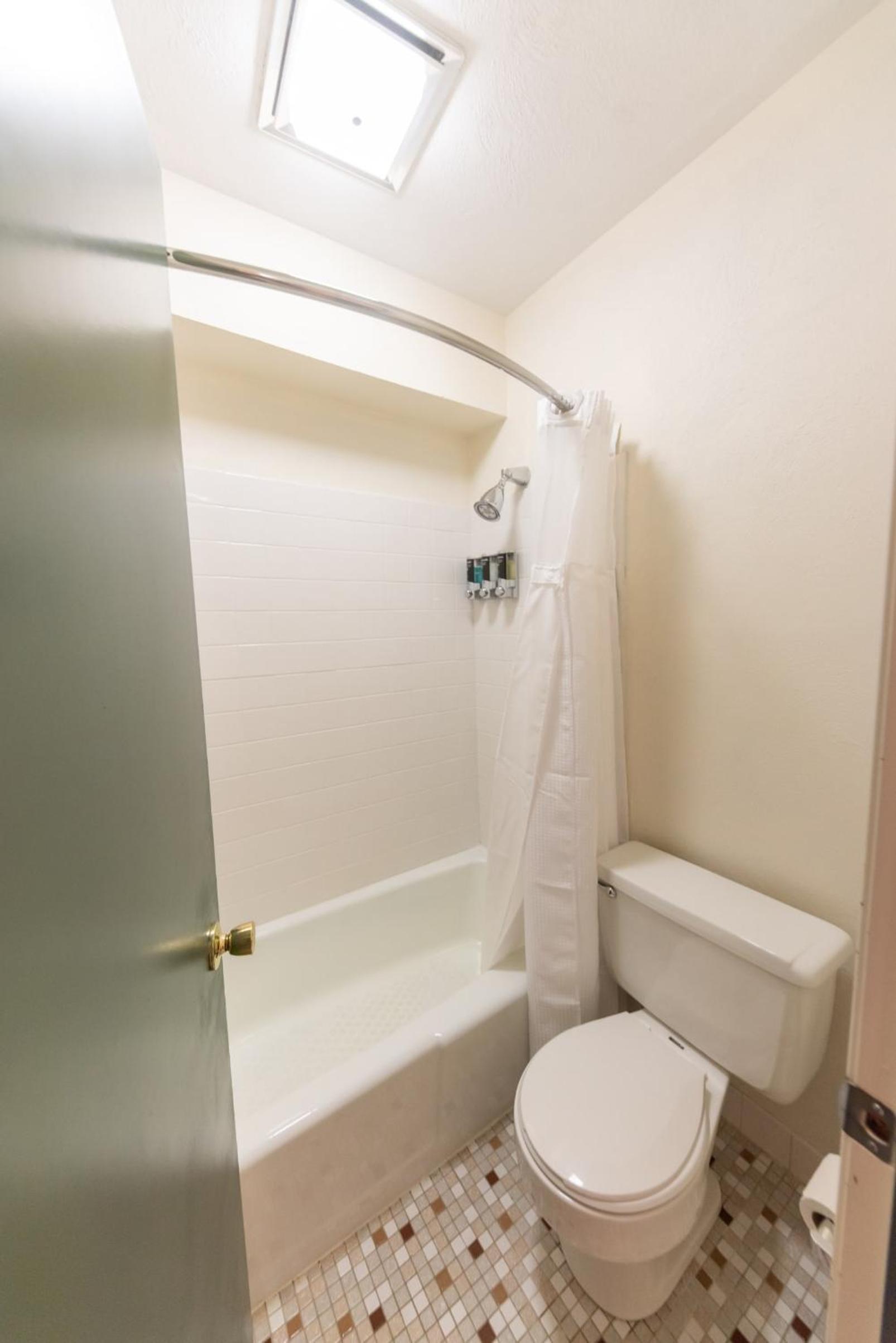 Sugarloaf Inn photo 61