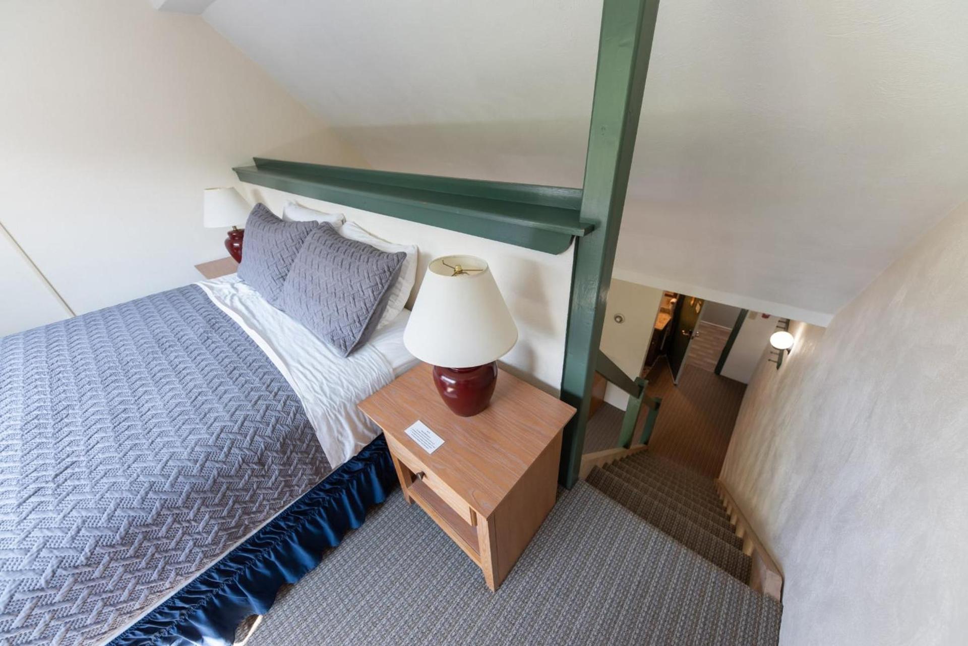 Sugarloaf Inn photo 63