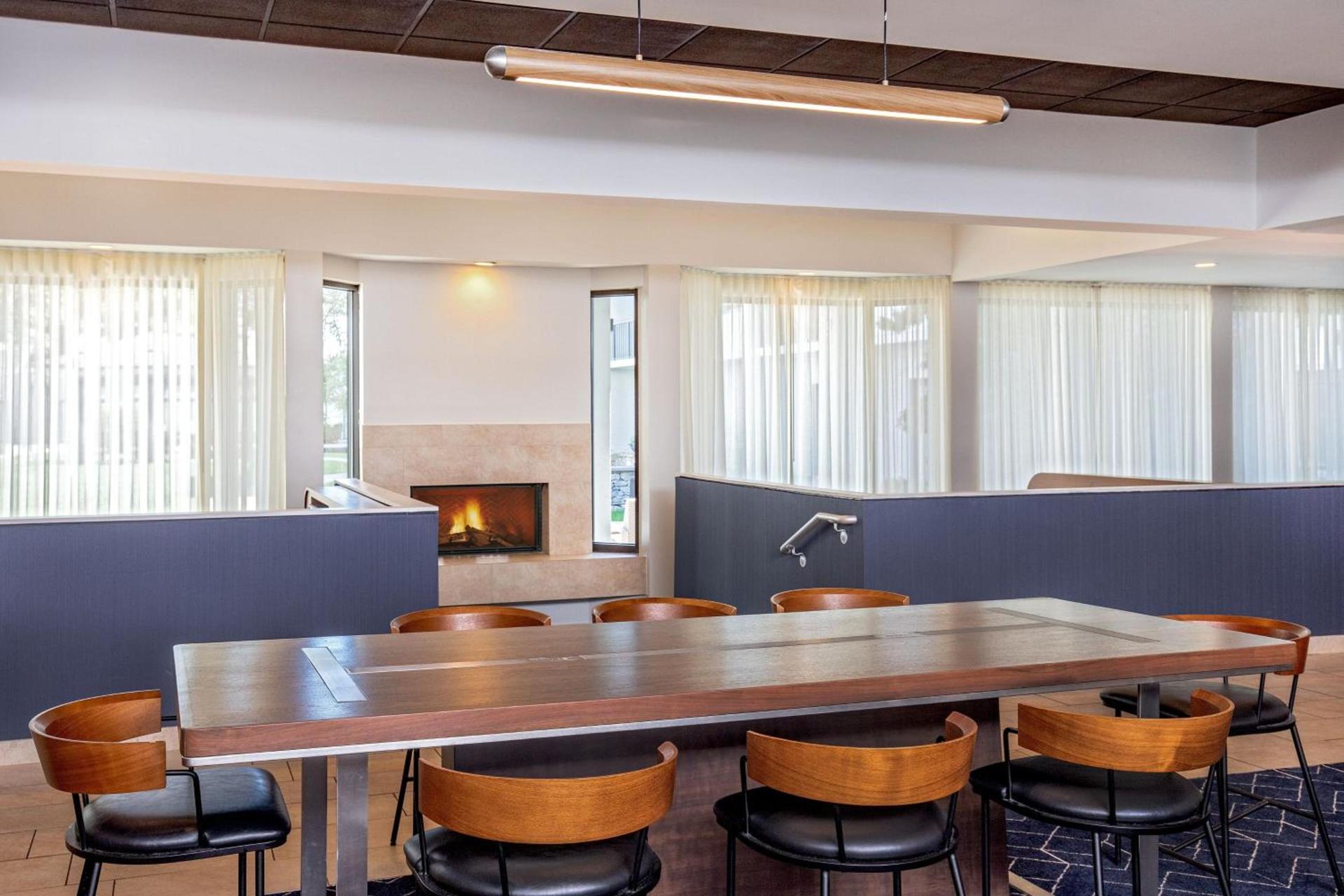 Courtyard by Marriott Boston Andover photo 34