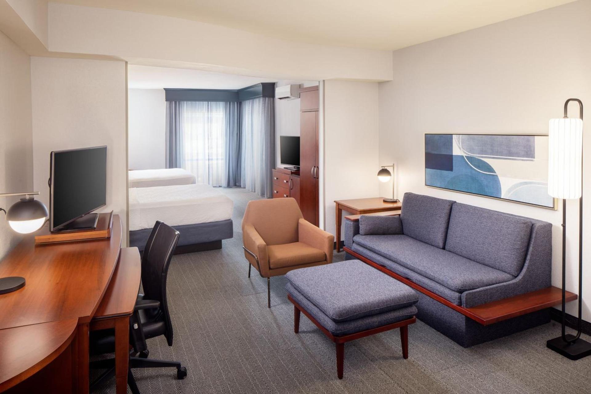 Courtyard by Marriott Charleston Downtown/Civic Center photo 14