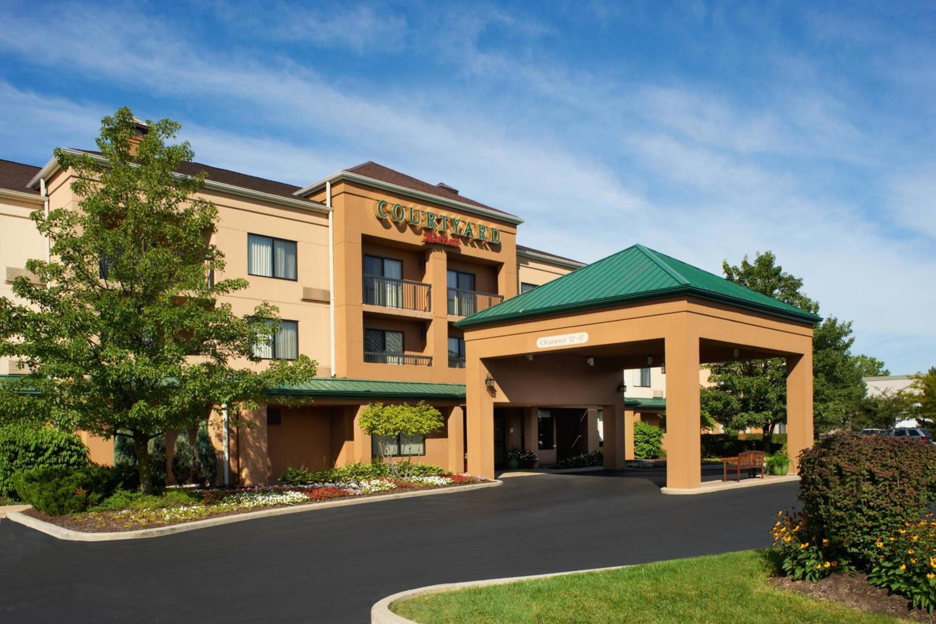 Courtyard Toledo Maumee/Arrowhead photo 1