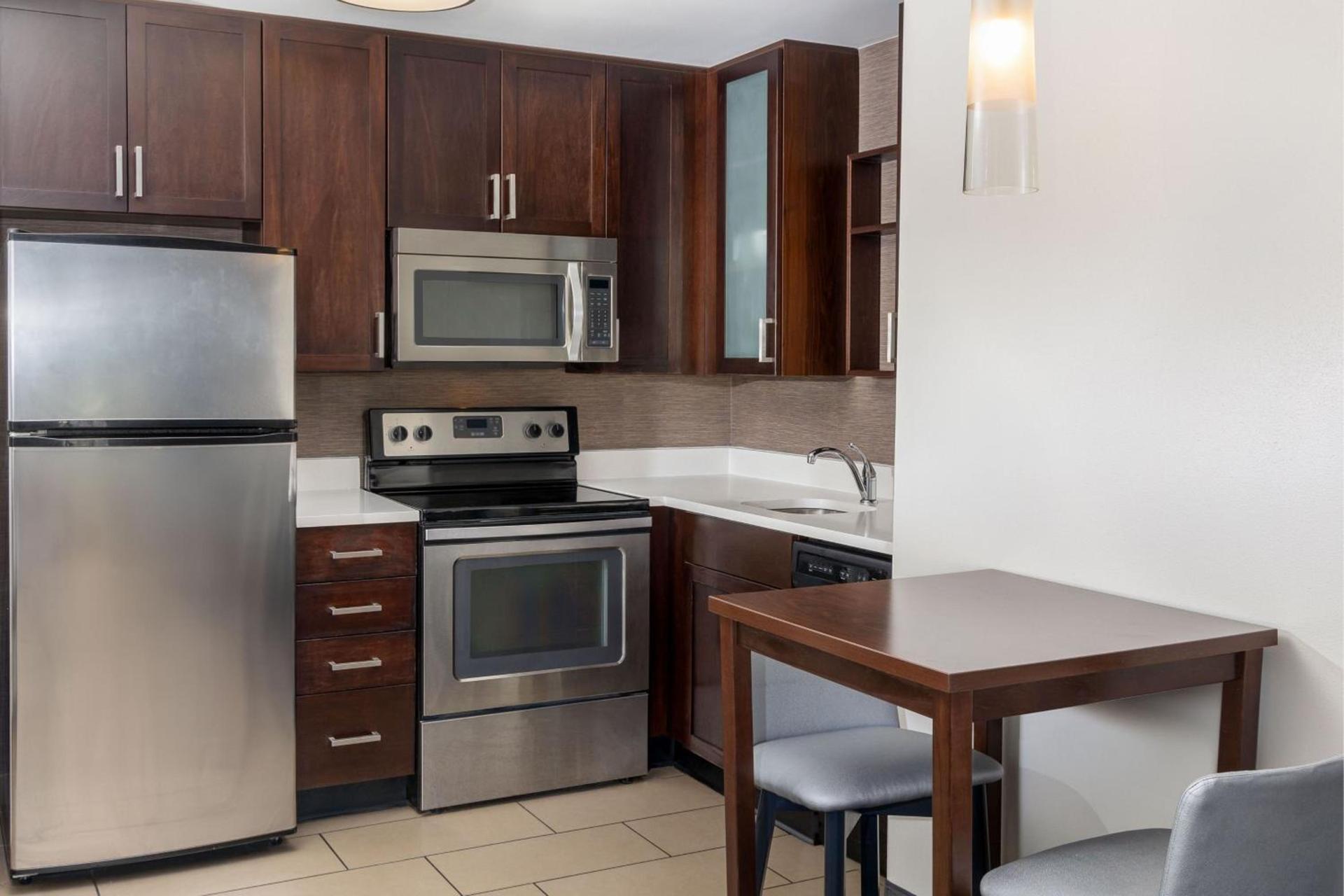 Residence Inn by Marriott Youngstown Warren/Niles photo 16
