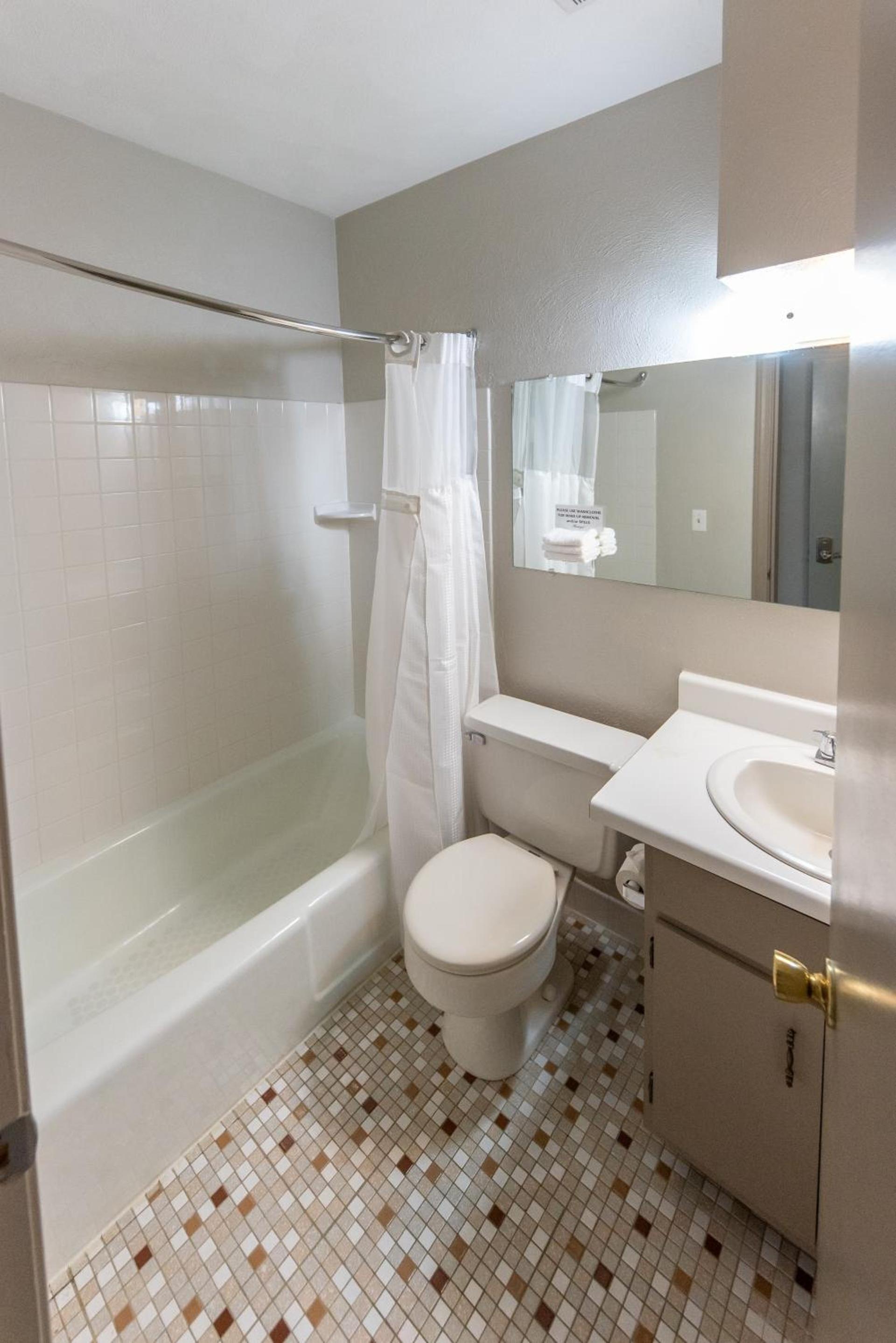 Sugarloaf Inn photo 73