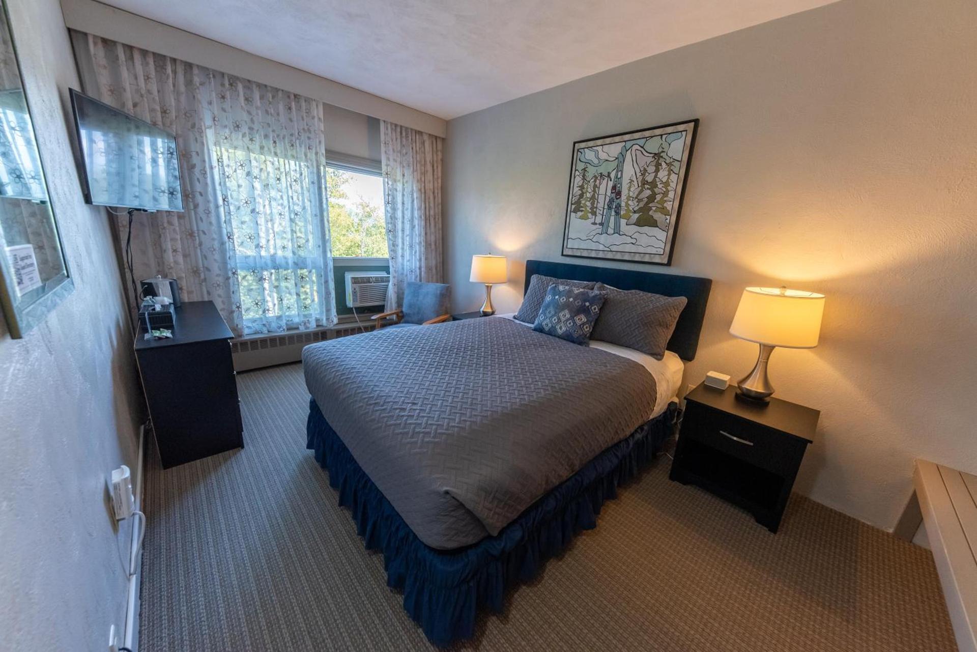 Sugarloaf Inn photo 78