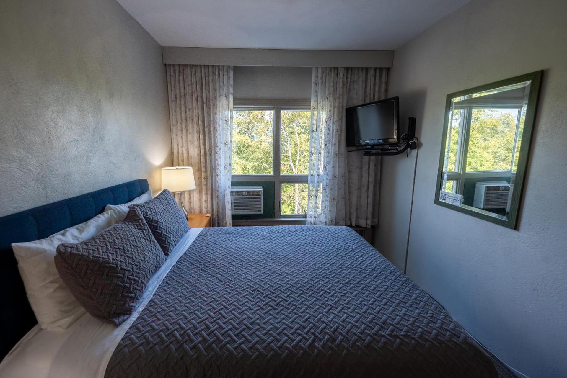 Sugarloaf Inn photo 80