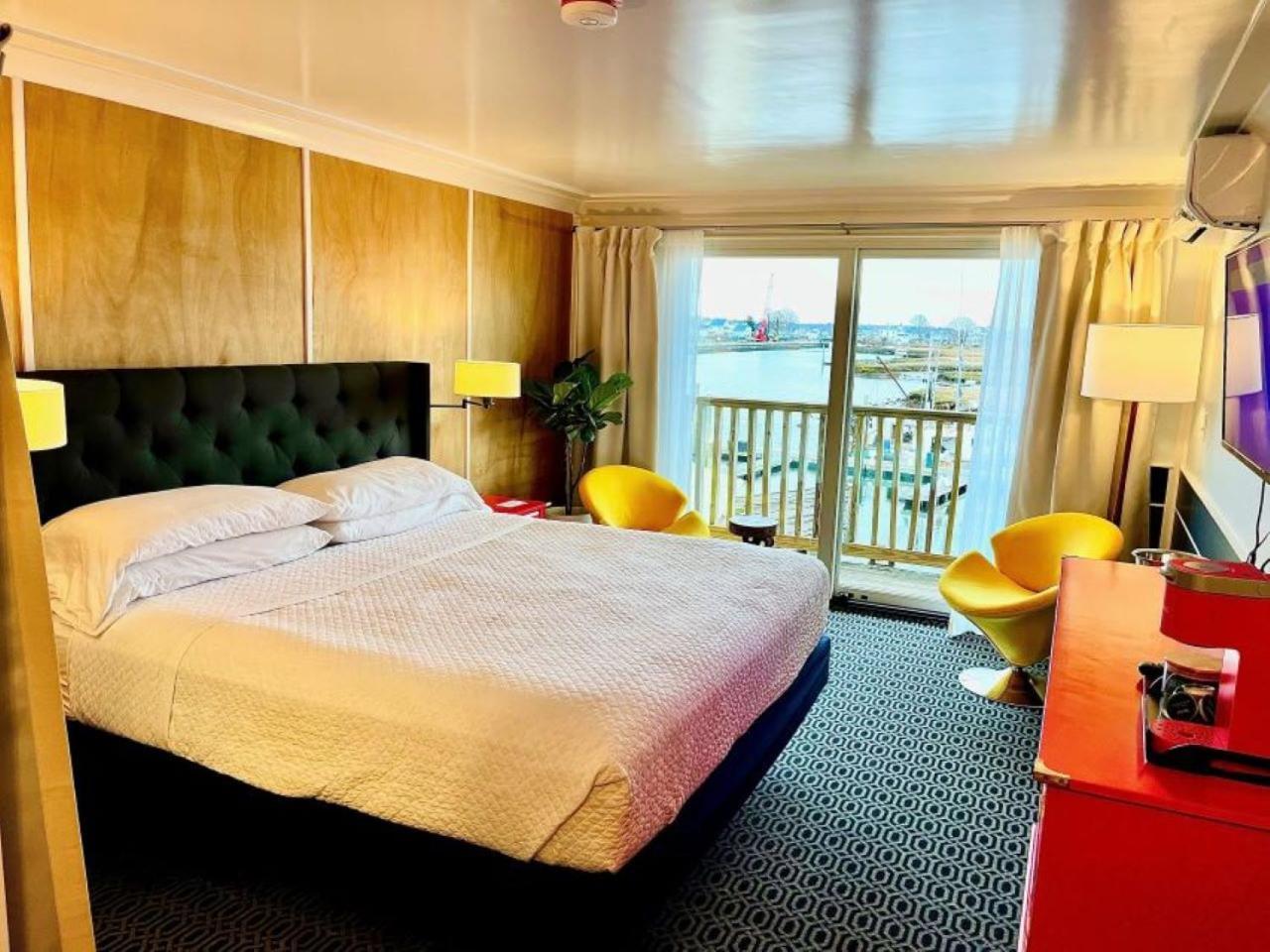 The Hotel at Cape Ann Marina photo 7