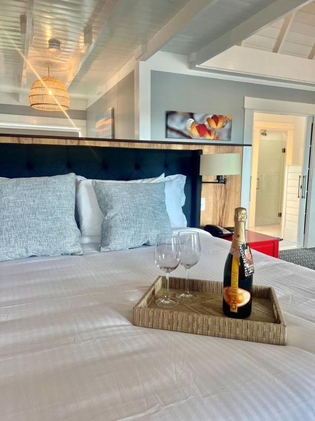 The Hotel at Cape Ann Marina photo 36