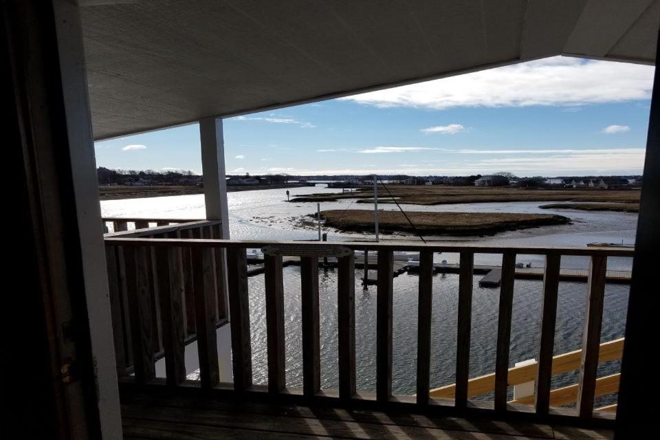 The Hotel at Cape Ann Marina photo 3